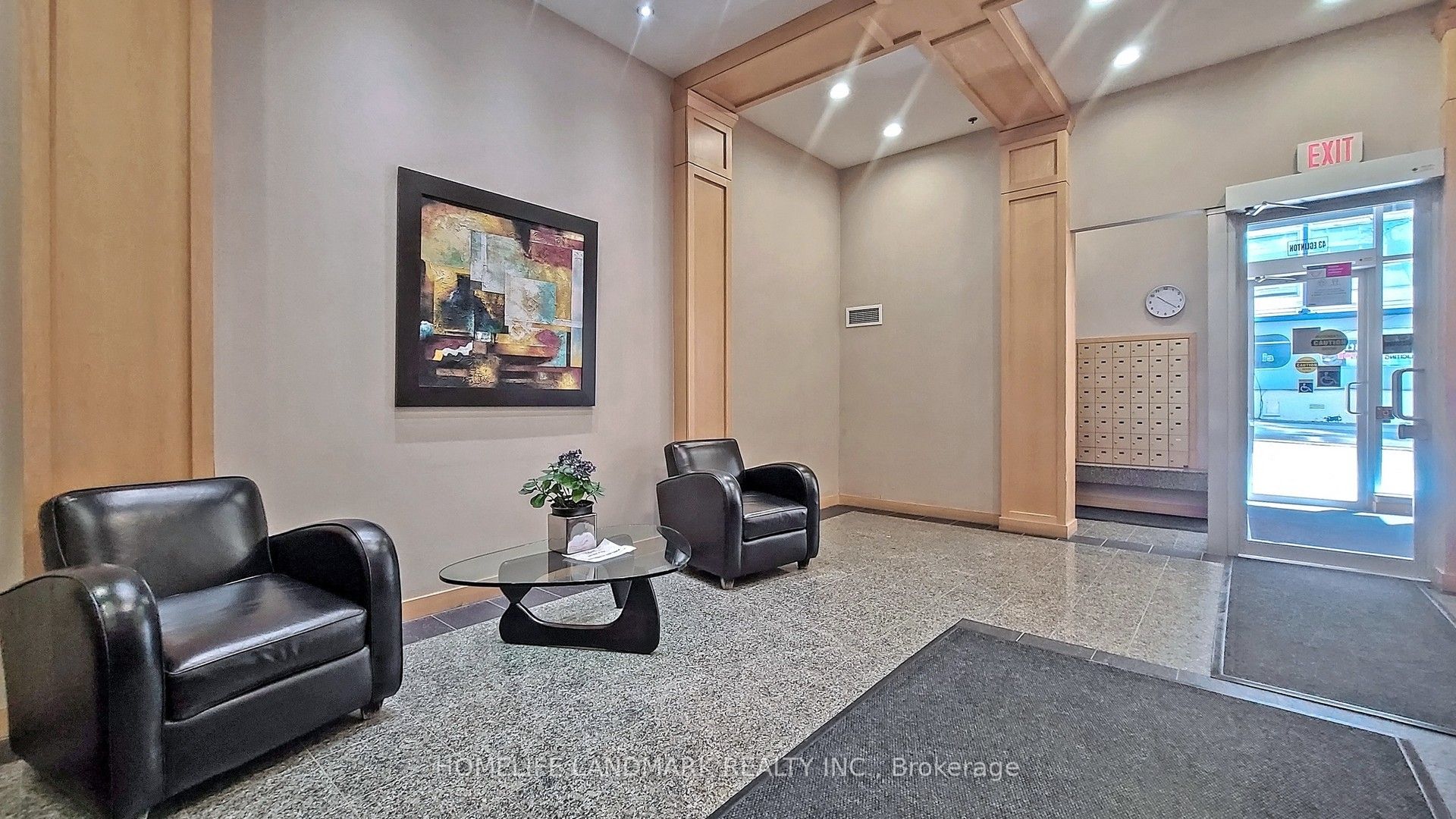 43 Eglinton Avenue E 1003, Toronto, ON M4P 1A2 photo 4