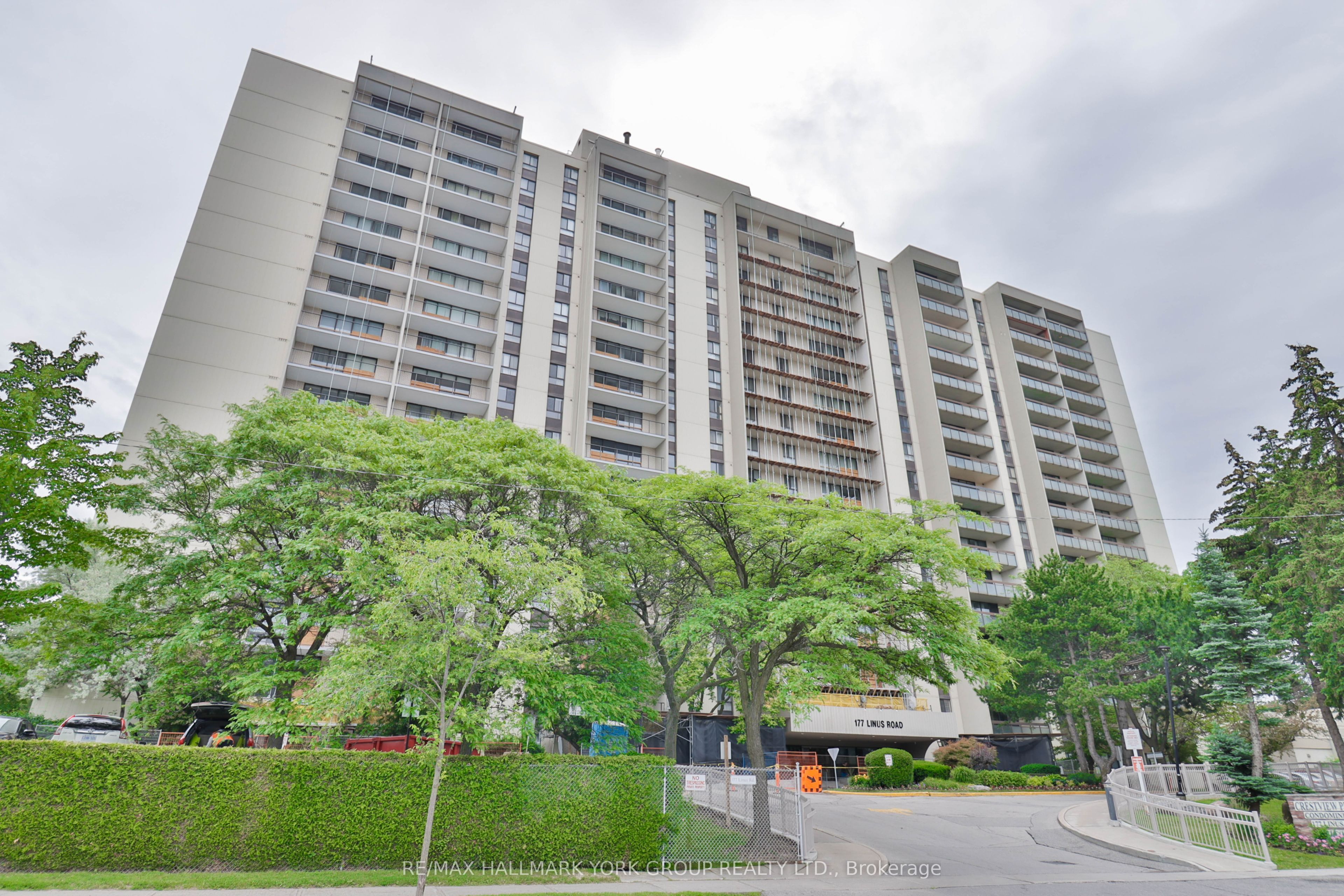 177 Linus Road 1607, Toronto, ON M2J 4S5