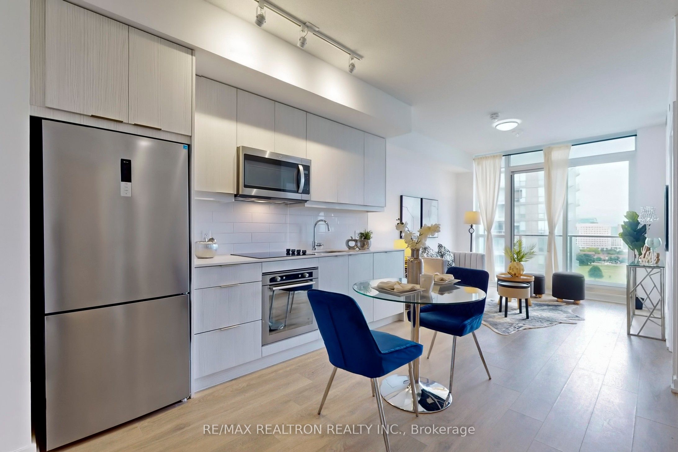 36 Forest Manor Road 1102, Toronto, ON K0L 2W0 photo 4