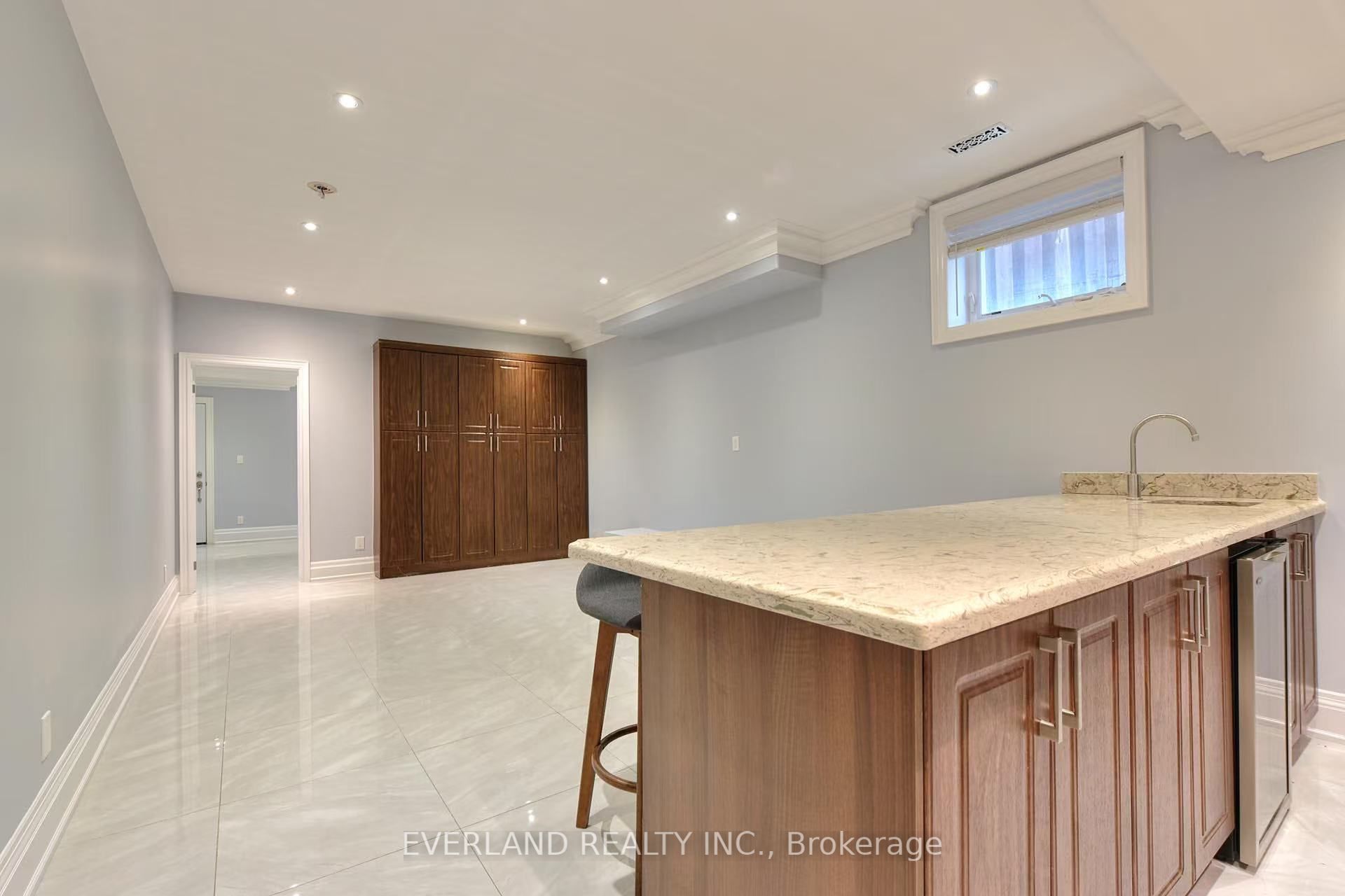 369 Hollywood Avenue Lower, Toronto, ON M2N 3K9 photo 3