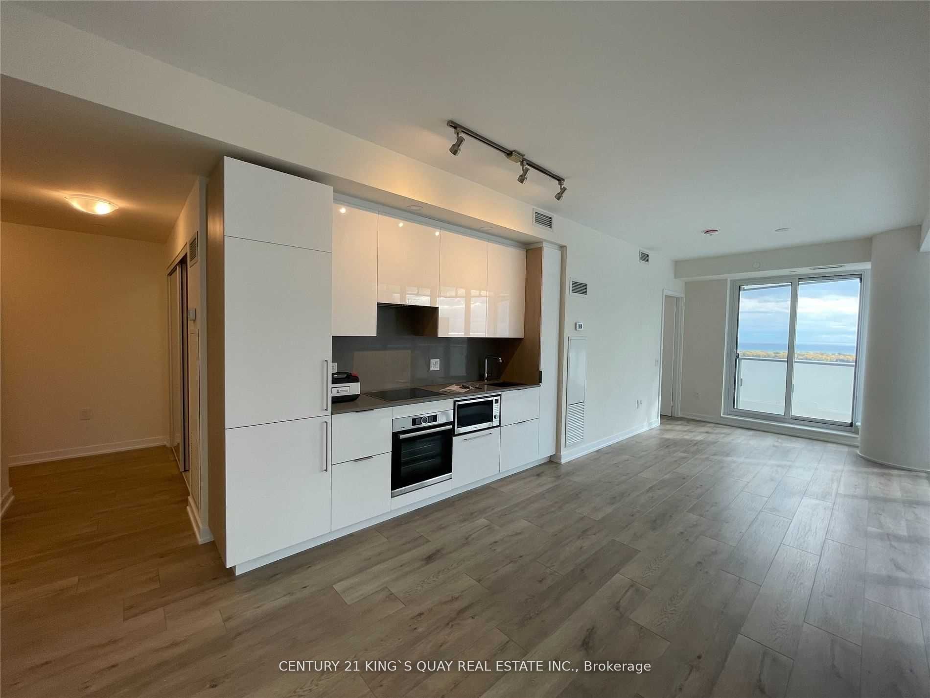 28 Freeland Street 2702, Toronto, ON M5E 0E3 photo 2