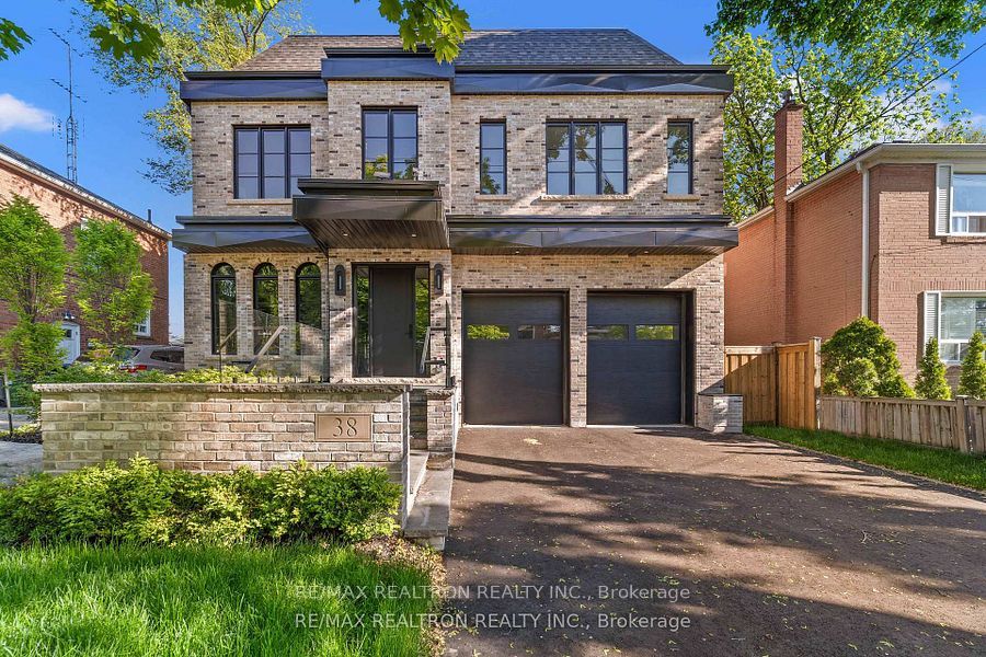 38 Ridgevale Drive, Toronto, ON M6A 1K8 photo 2