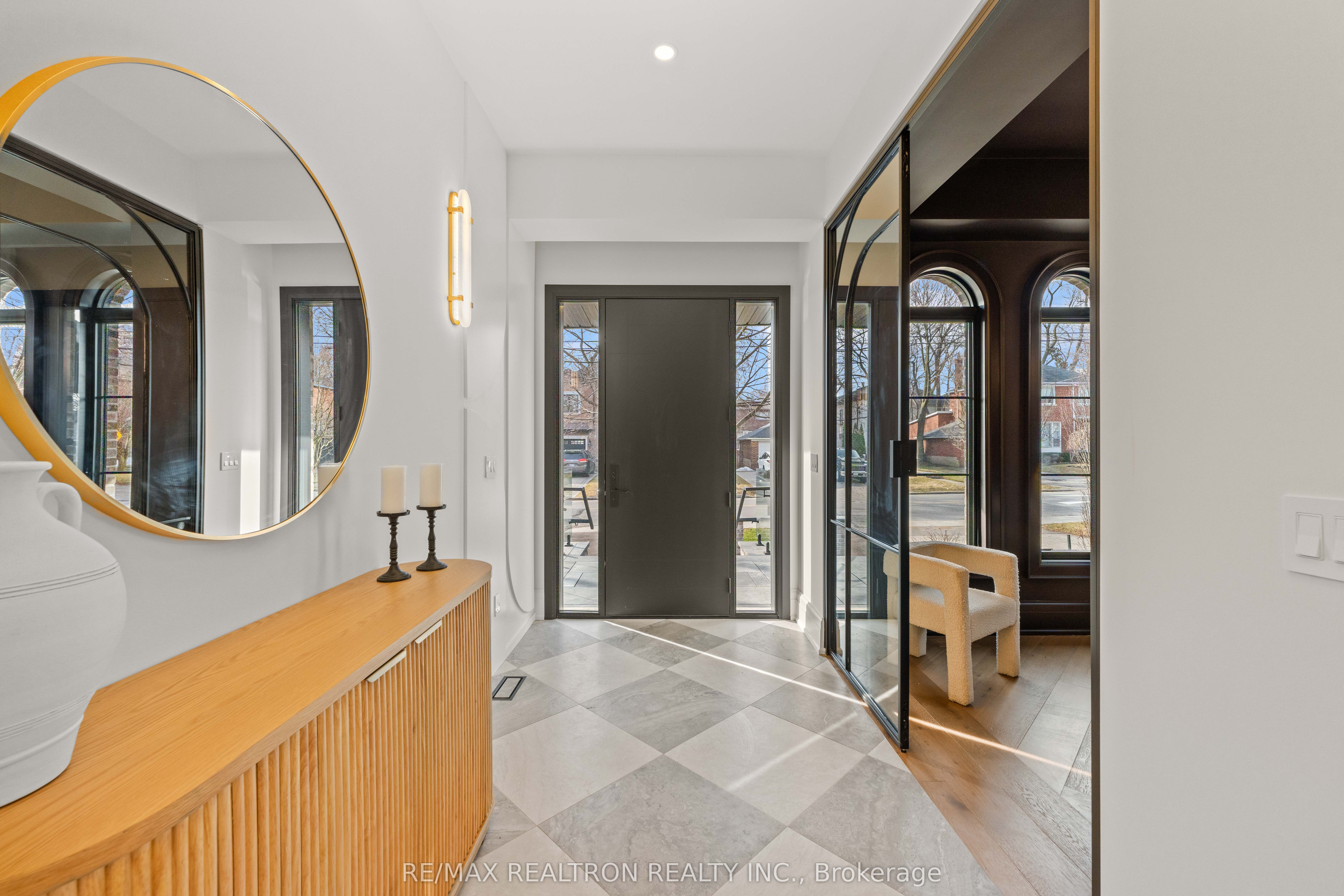 38 Ridgevale Drive, Toronto, ON M6A 1K8 photo 5