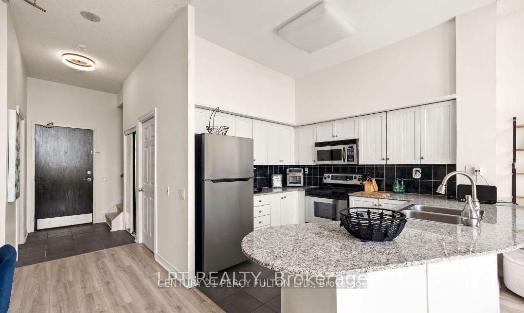 1720 Eglinton Avenue E 108, Toronto, ON M4A 1J7 photo 5