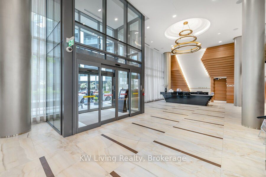 25 Adra Grado Way 861, Toronto, ON M2J 0H6 photo 2