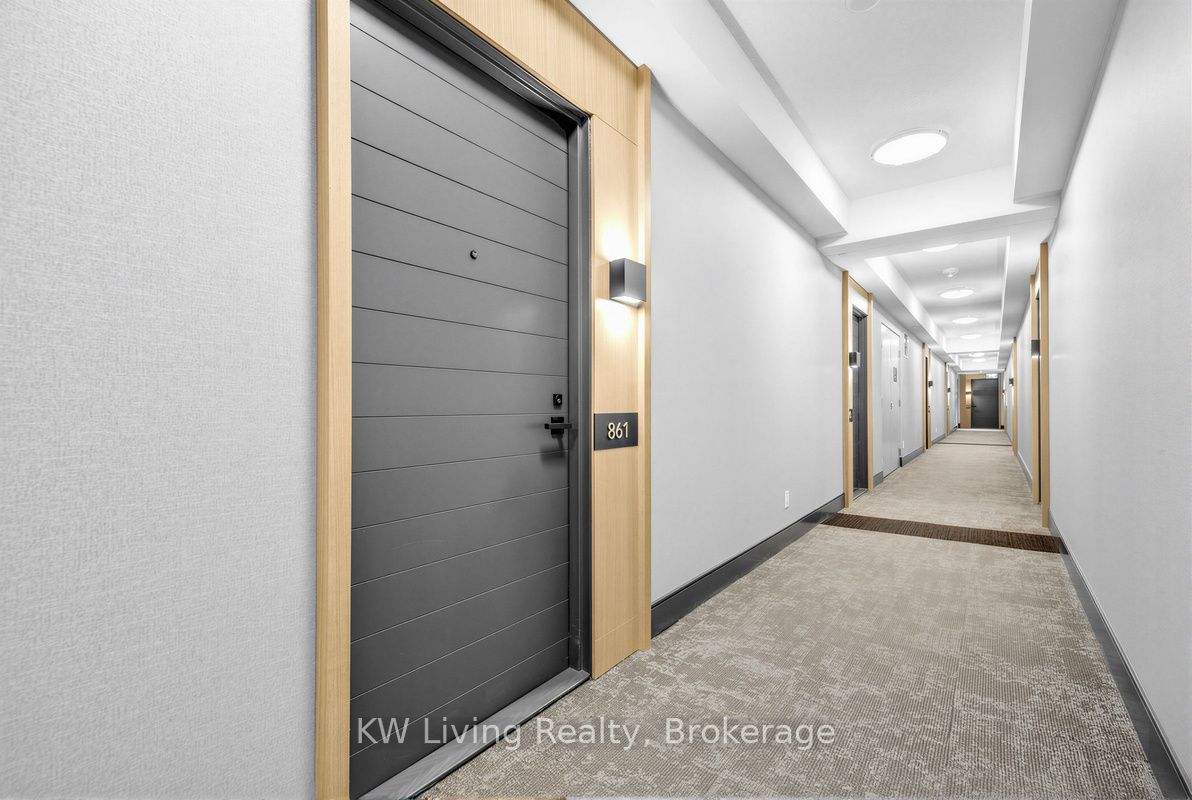 25 Adra Grado Way 861, Toronto, ON M2J 0H6 photo 4
