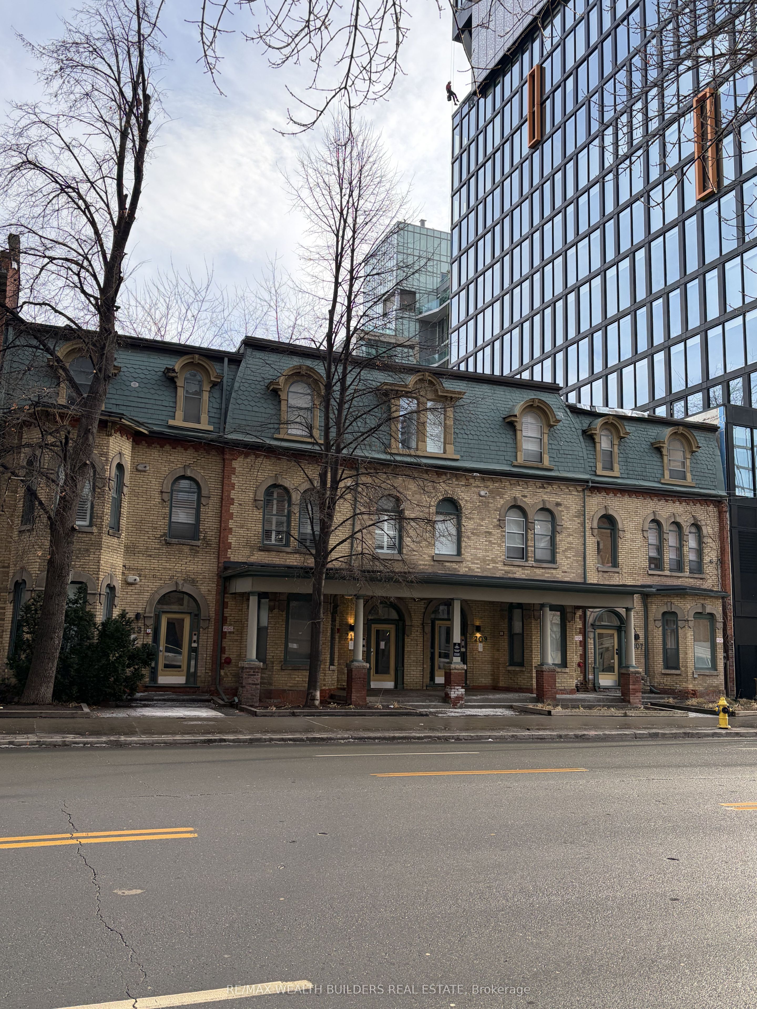 207 Jarvis Street 6, Toronto, ON M5J 2C1 photo 2