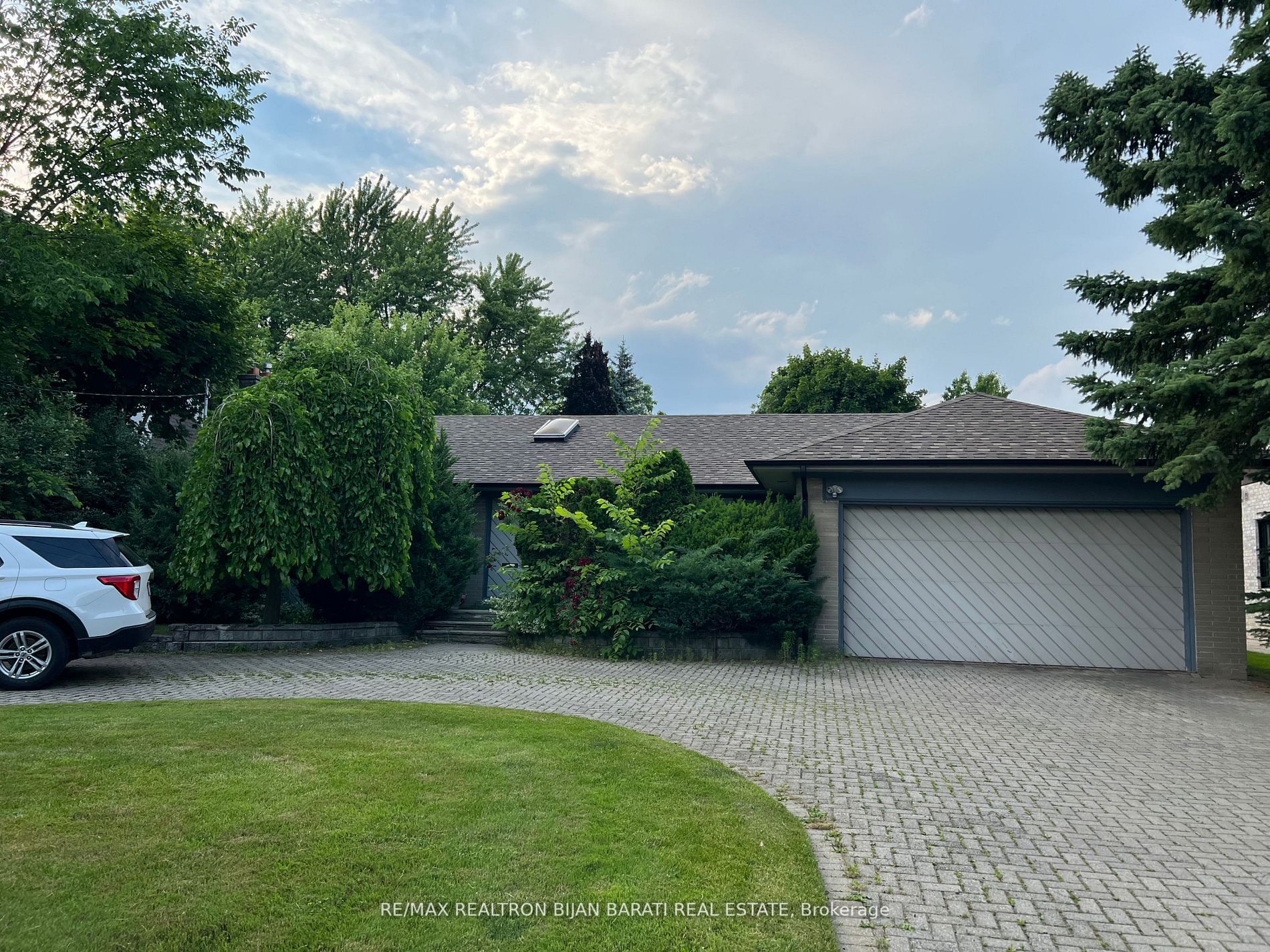 58 Heathcote Avenue, Toronto, ON M2L 1Z1 photo 3