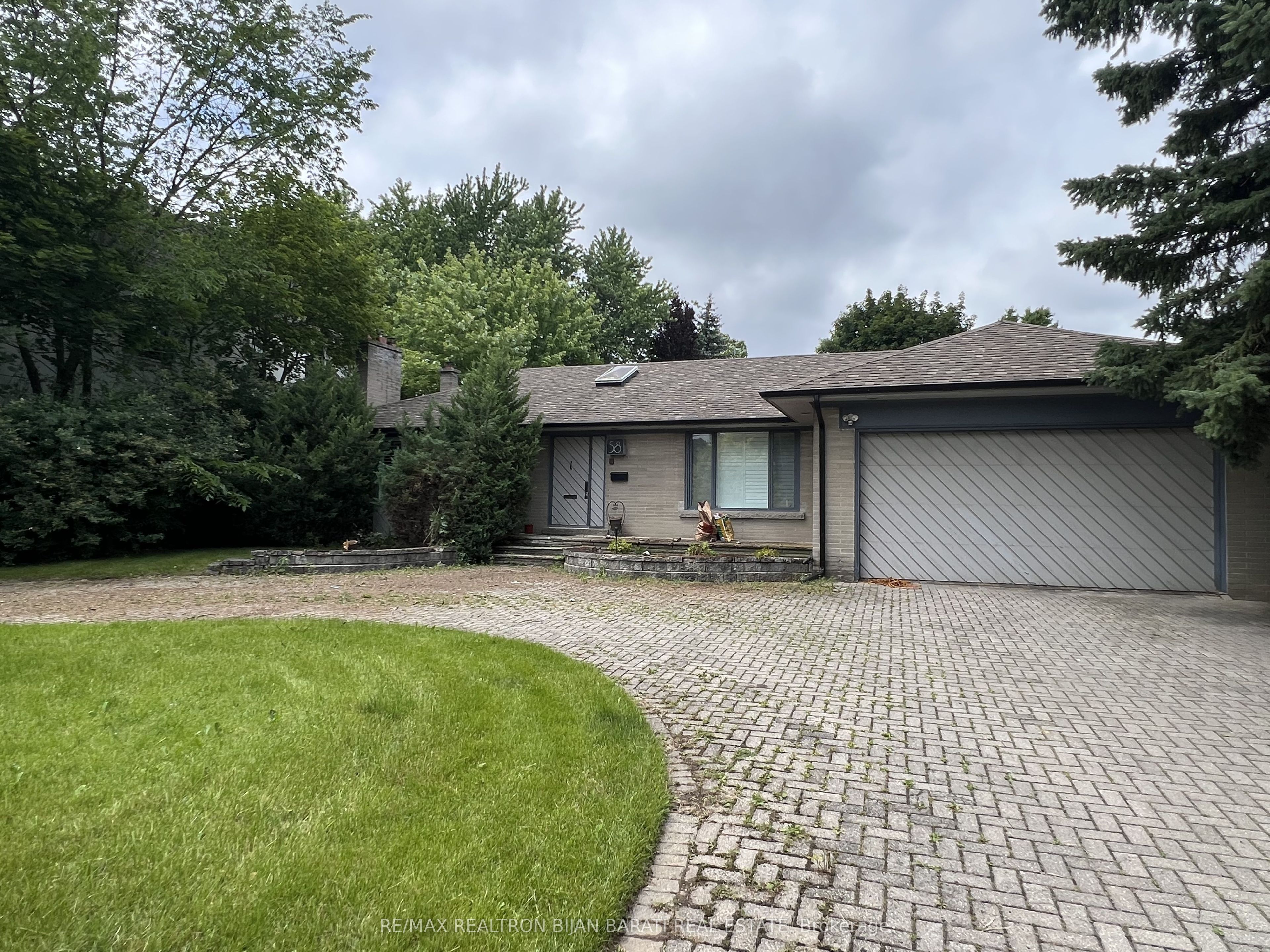58 Heathcote Avenue, Toronto, ON M2L 1Z1 photo 4