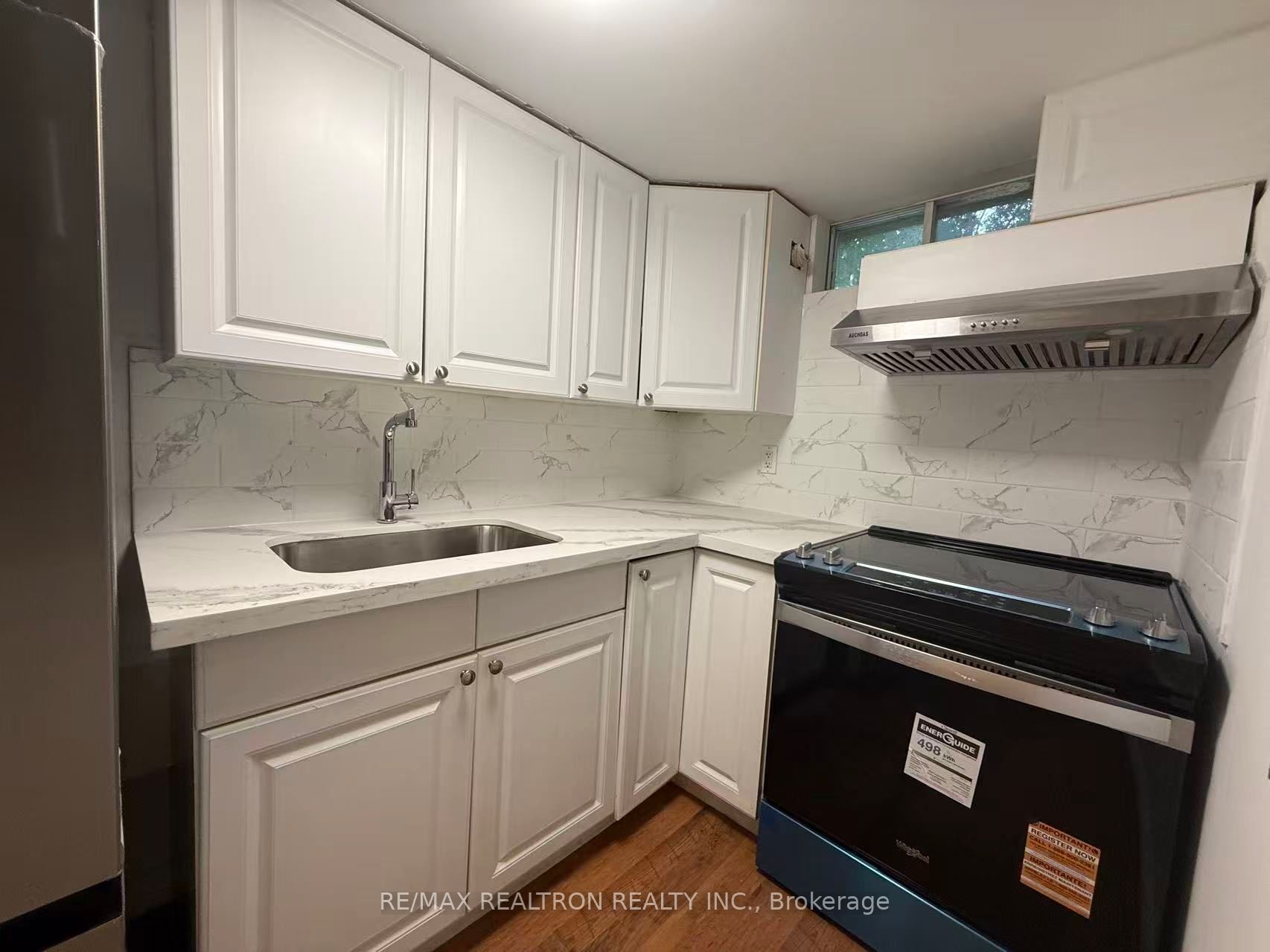 223 Pleasant Avenue BSMT, Toronto, ON M2M 1M6 photo 4