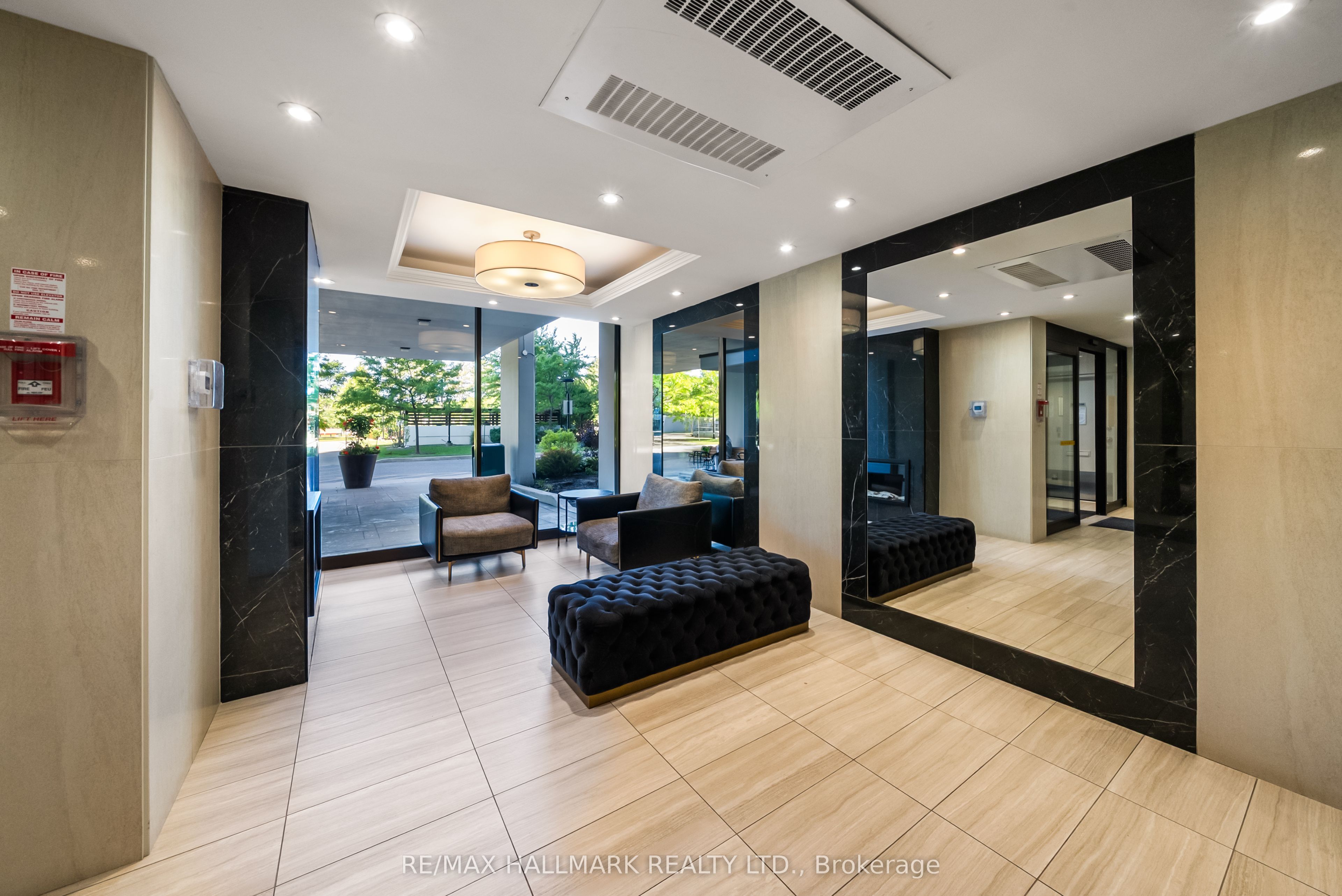 725 Don Mills Road 304, Toronto, ON M3C 1S6 photo 4