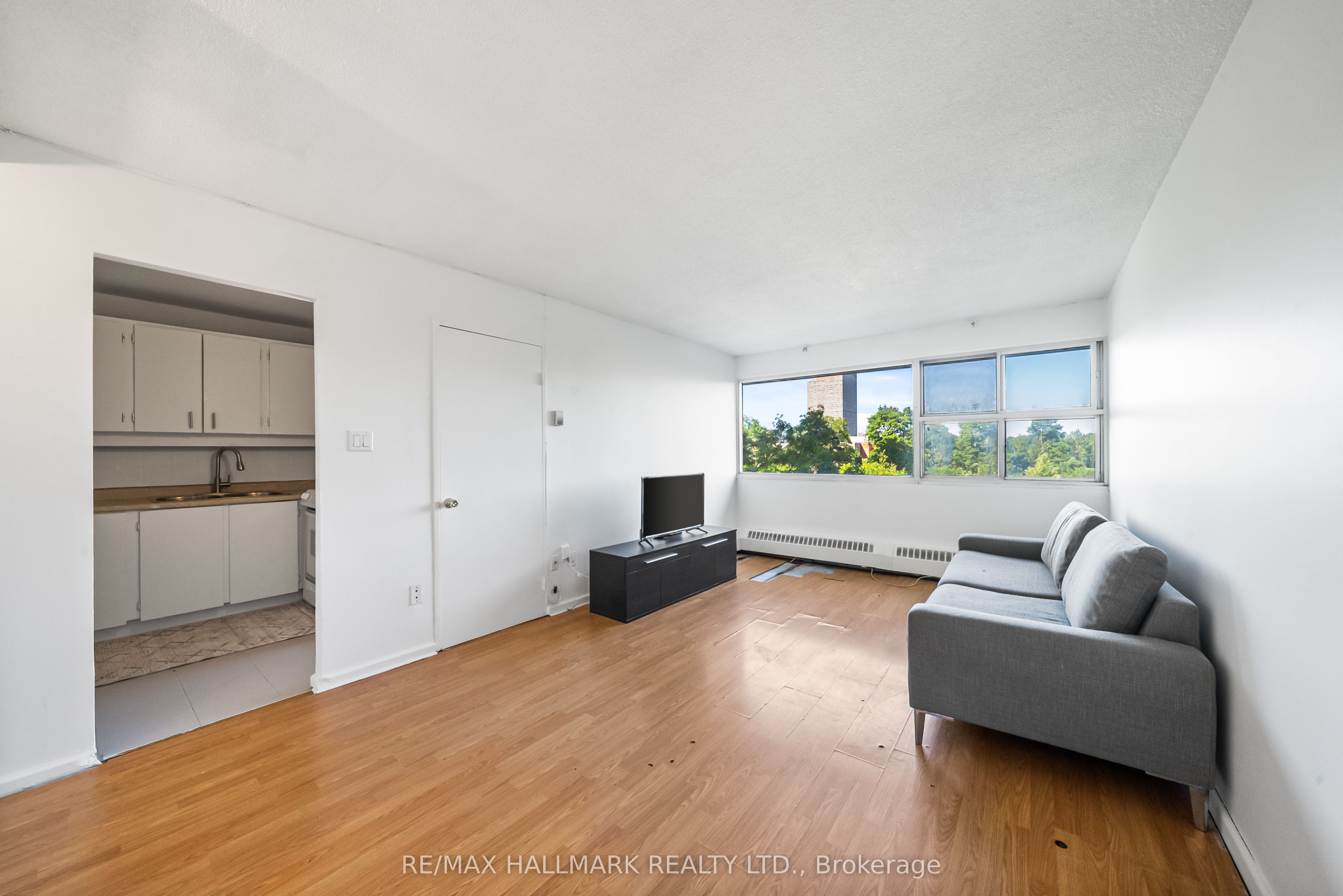 725 Don Mills Road 304, Toronto, ON M3C 1S6 photo 5