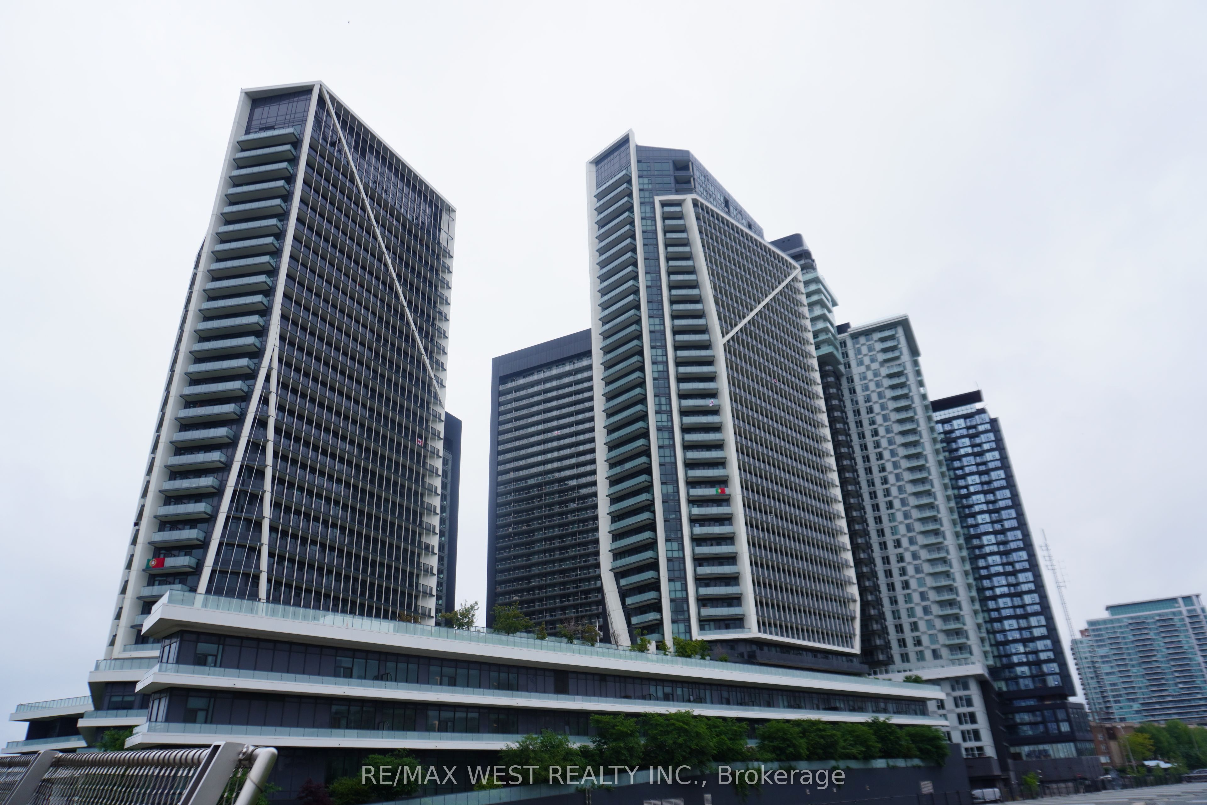 50 Ordnance Street 1411, Toronto, ON M6K 1A2