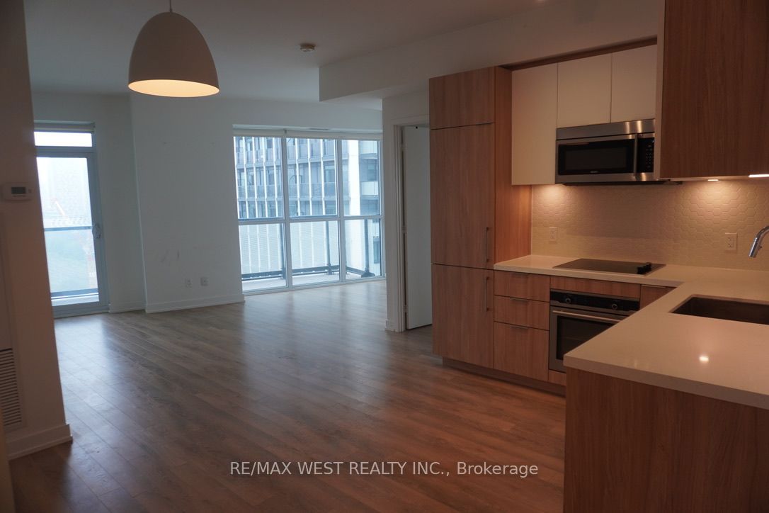 50 Ordnance Street 1411, Toronto, ON M6K 1A2 photo 5