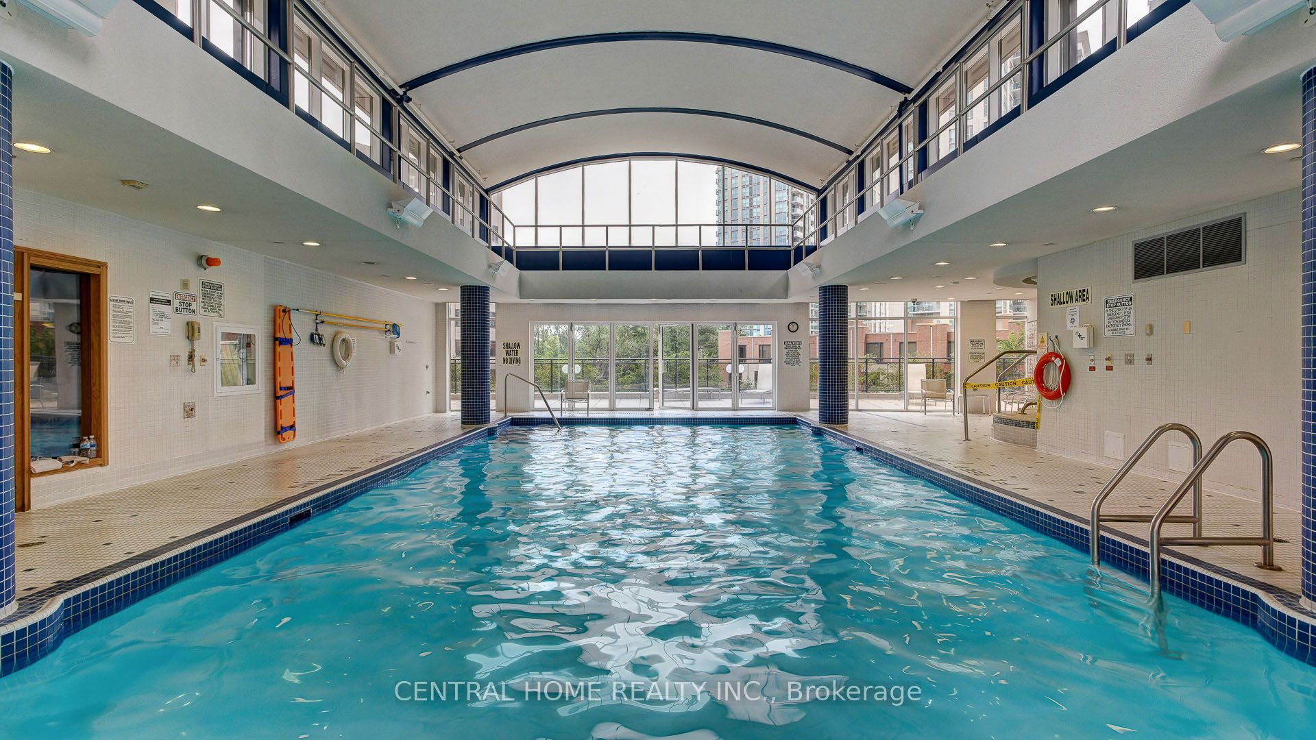 33 Shepperd Avenue E 211, Toronto, ON M2N 7K1 photo 4