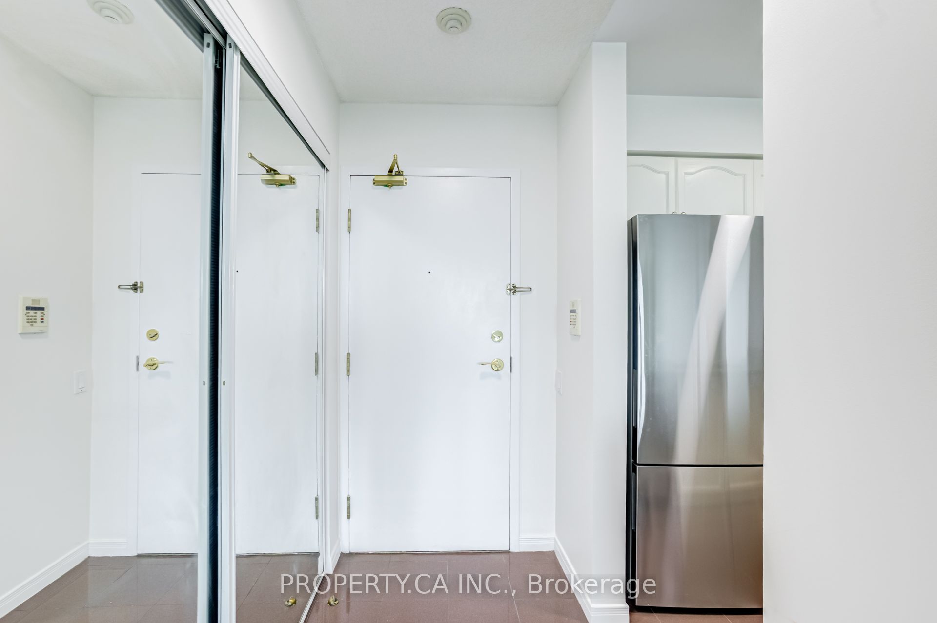 8 Hillcrest Avenue 2309, Toronto, ON M2N 6Y6 photo 4