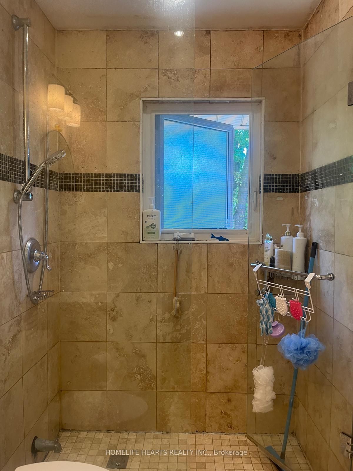 79 Douglas Avenue, Toronto, ON M5M 1G4 photo 5