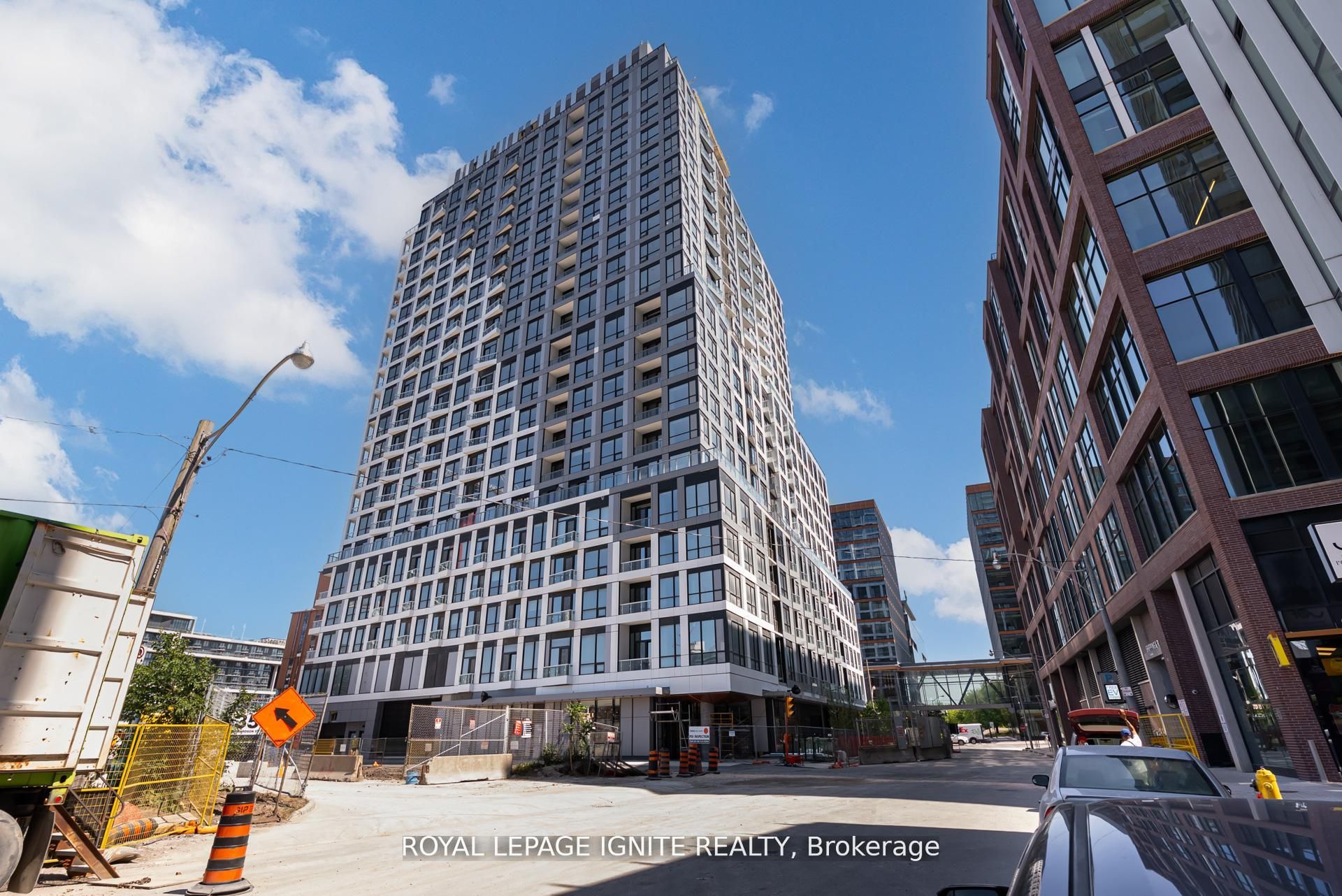 15 Richardson Street 410, Toronto, ON M5A 0Y5 photo 2