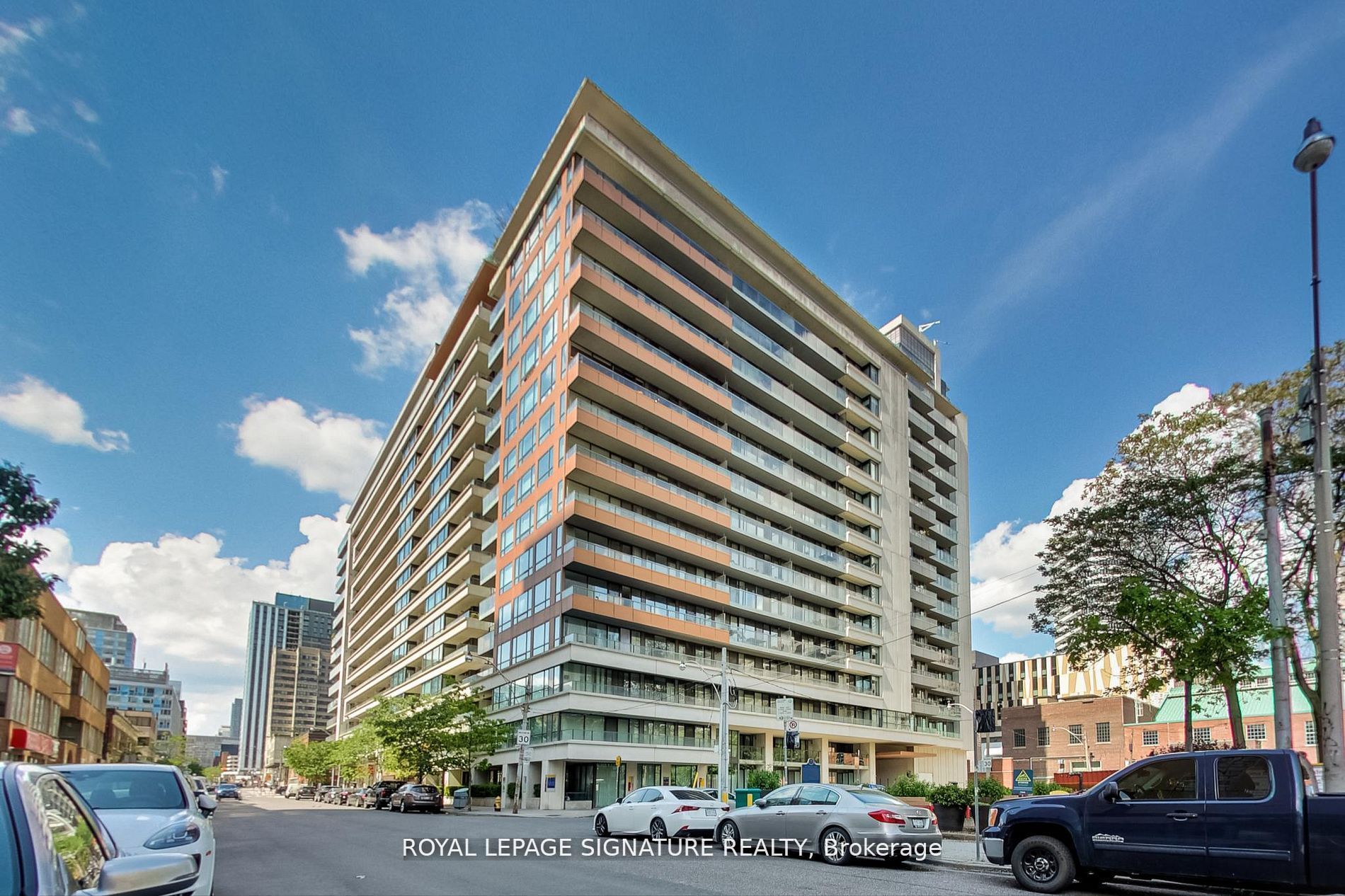 111 Elizabeth Street 1502, Toronto, ON M5G 1P7 photo 2