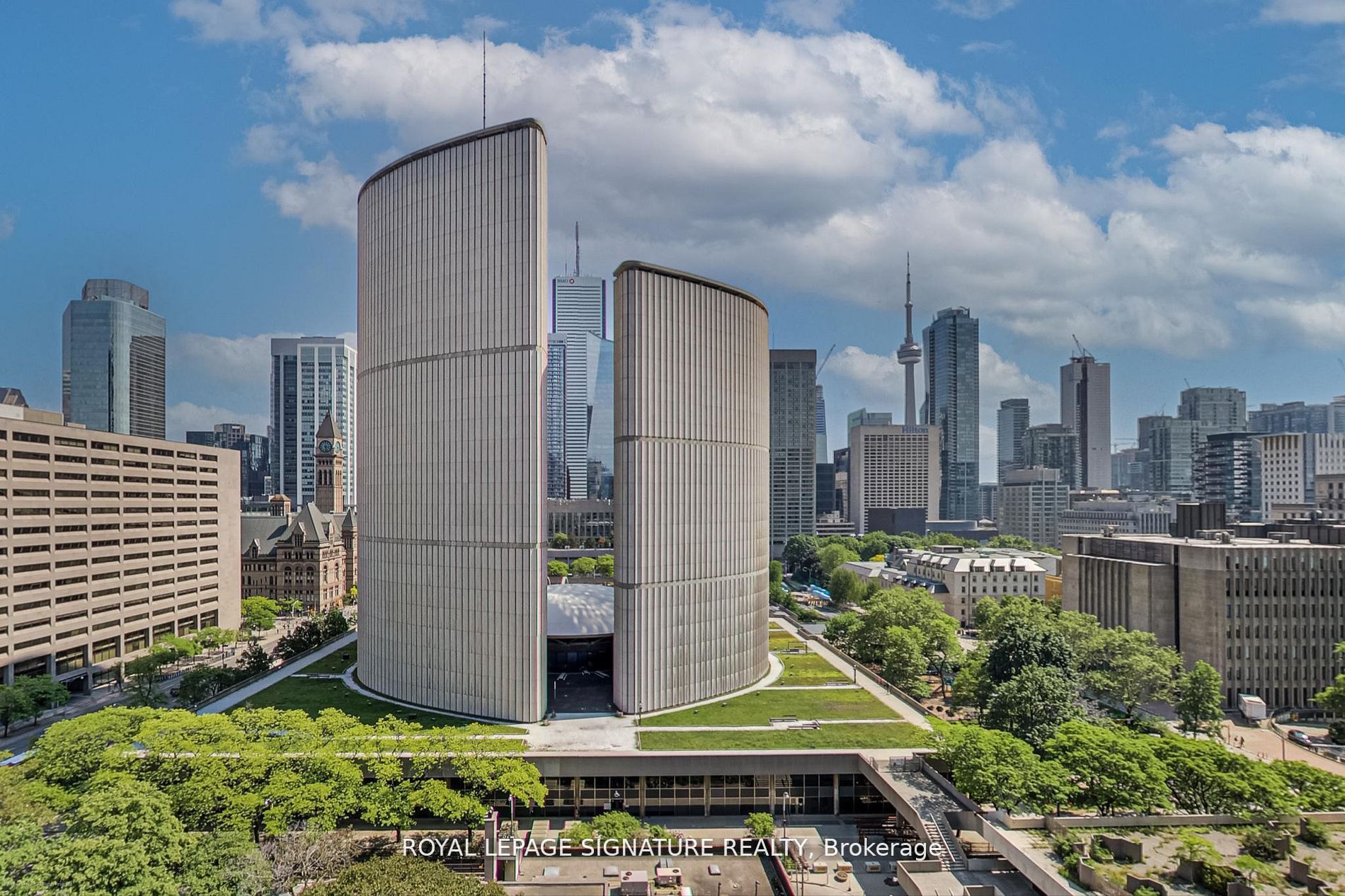 111 Elizabeth Street 1502, Toronto, ON M5G 1P7 photo 4