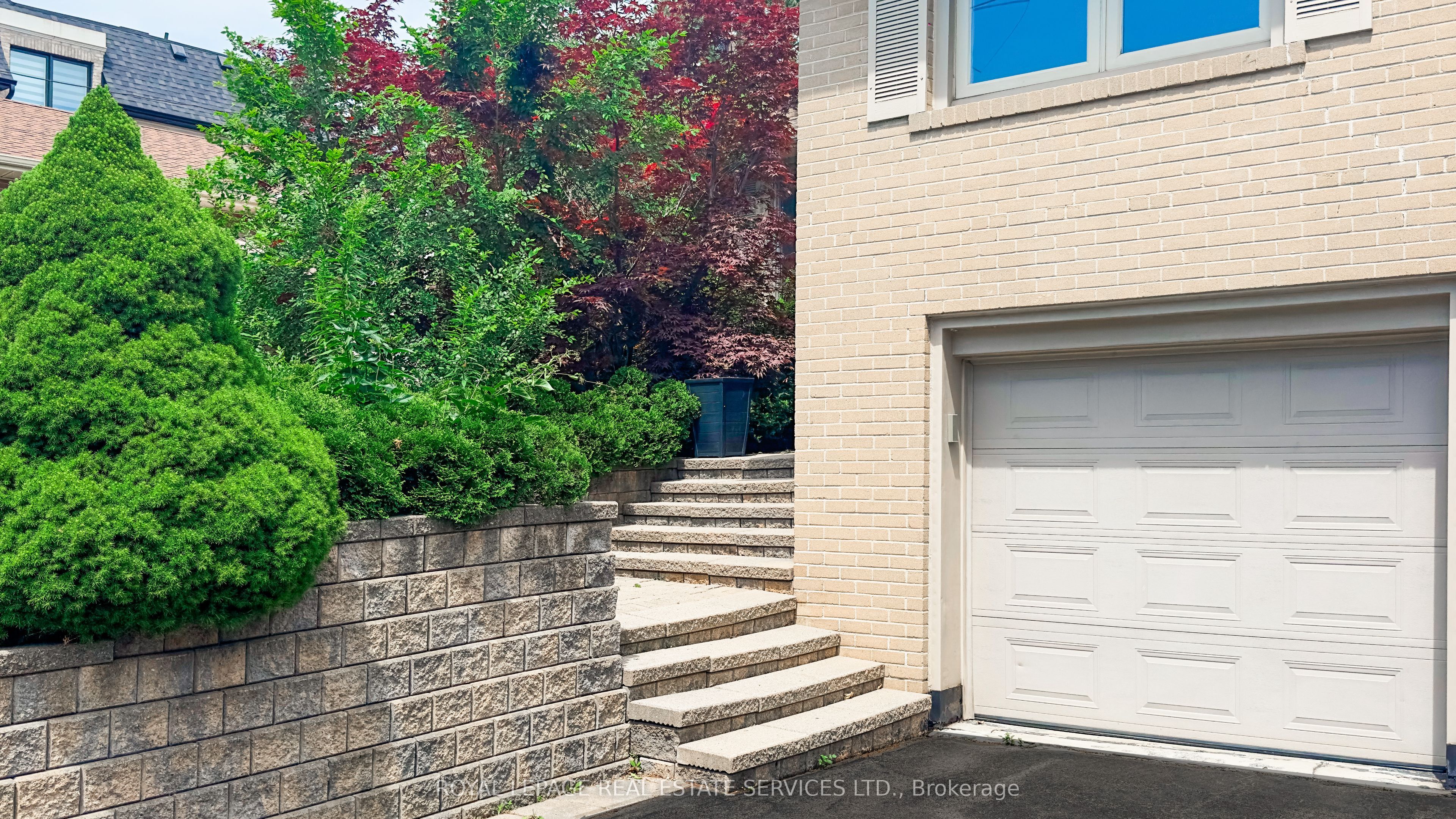 24 Burleigh Heights Drive, Toronto, ON M2K 1Y7 photo 4