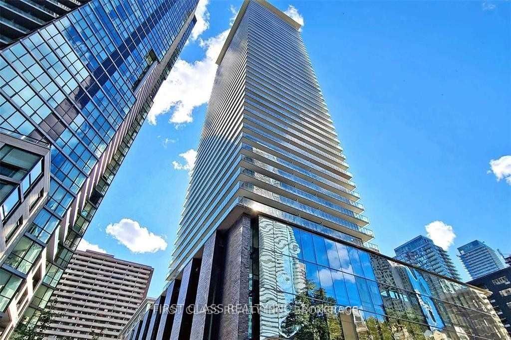 33 Charles Street E 1409, Toronto, ON M4Y 1R9 photo 2