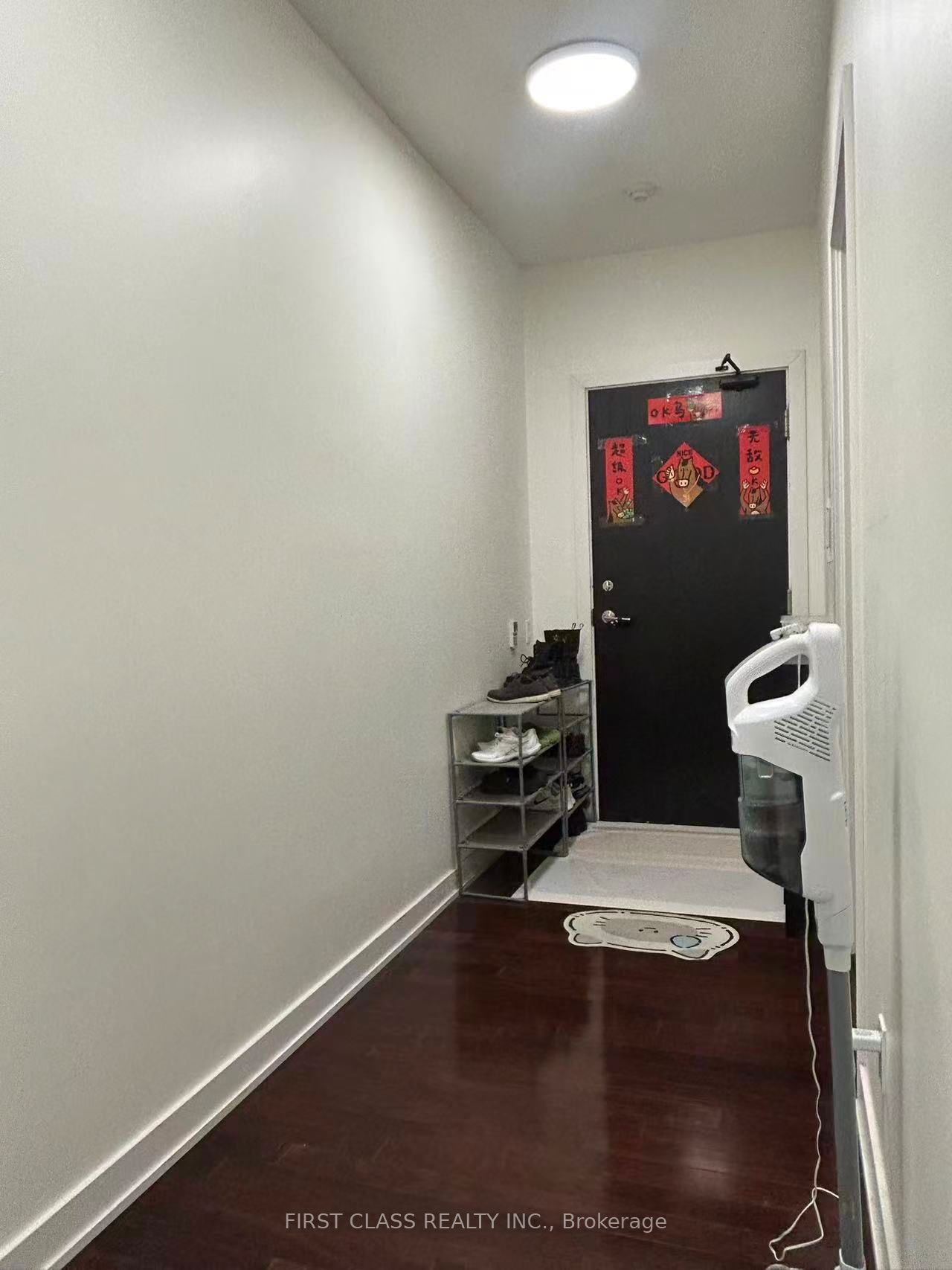 33 Charles Street E 1409, Toronto, ON M4Y 1R9 photo 3