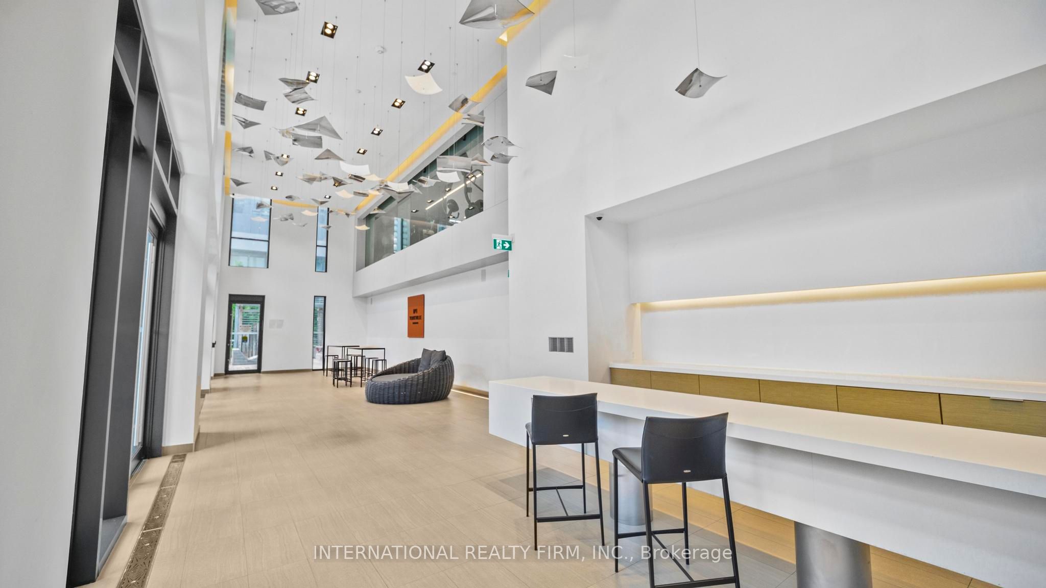 1 Yorkville Avenue 5409, Toronto, ON M4W 0B1 photo 2