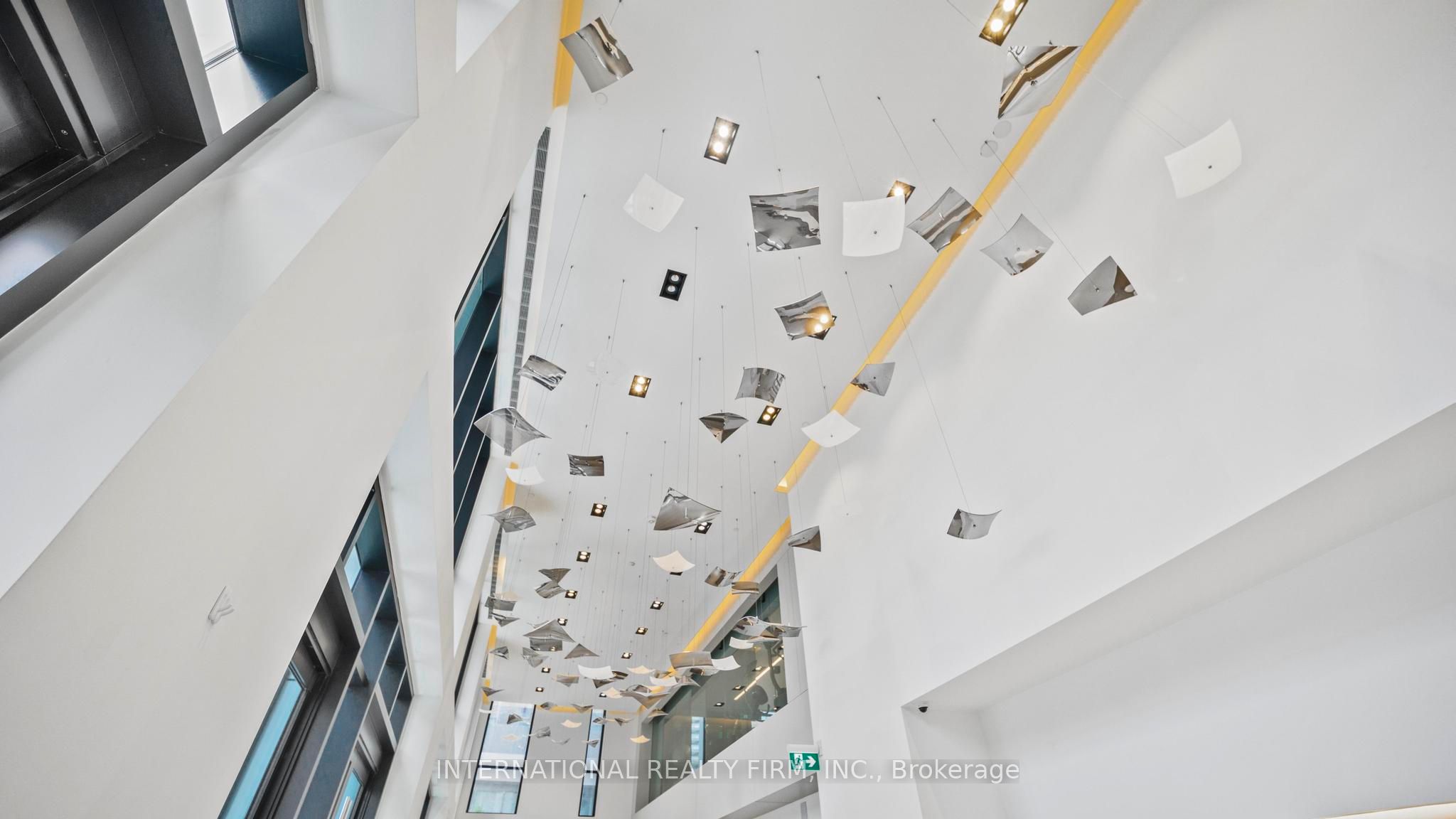 1 Yorkville Avenue 5409, Toronto, ON M4W 0B1 photo 3