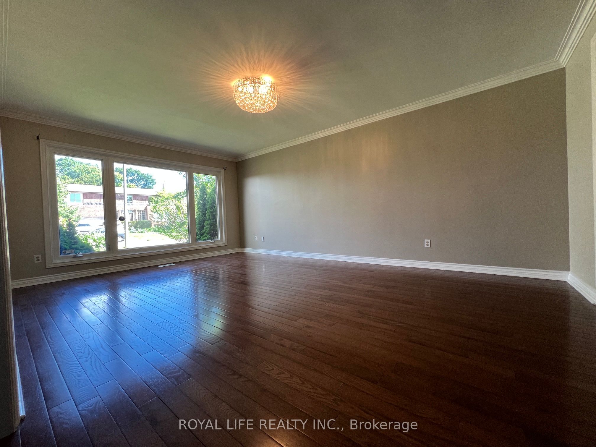 10 Saddletree Drive, Toronto, ON M2H 3L3 photo 2