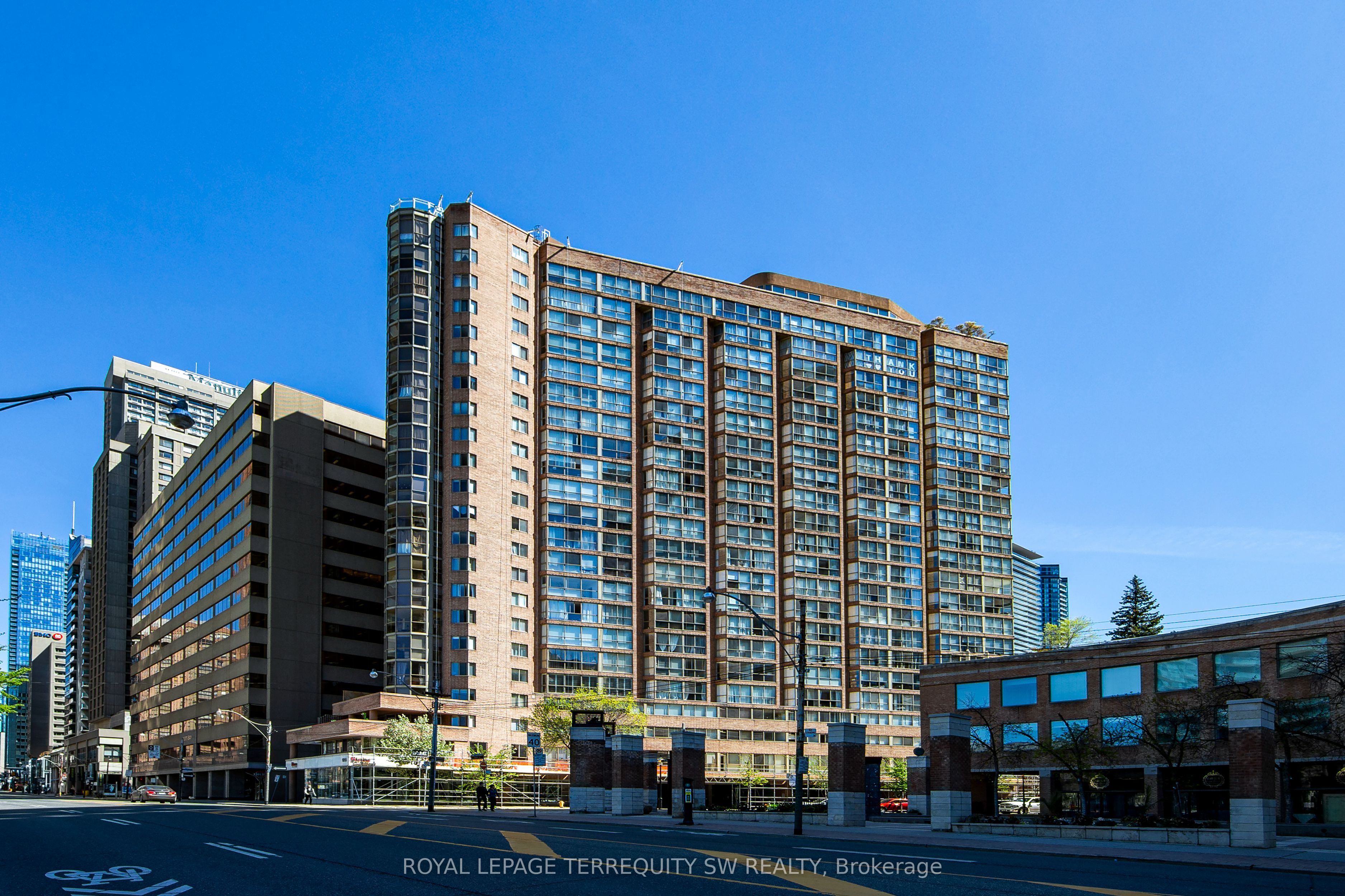 1055 Bay Street 407, Toronto, ON M5S 3A3