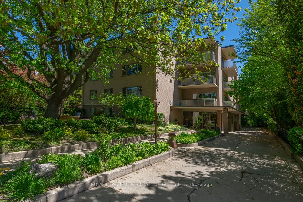 31 Rosedale Road 103, Toronto, ON M4W 2P5