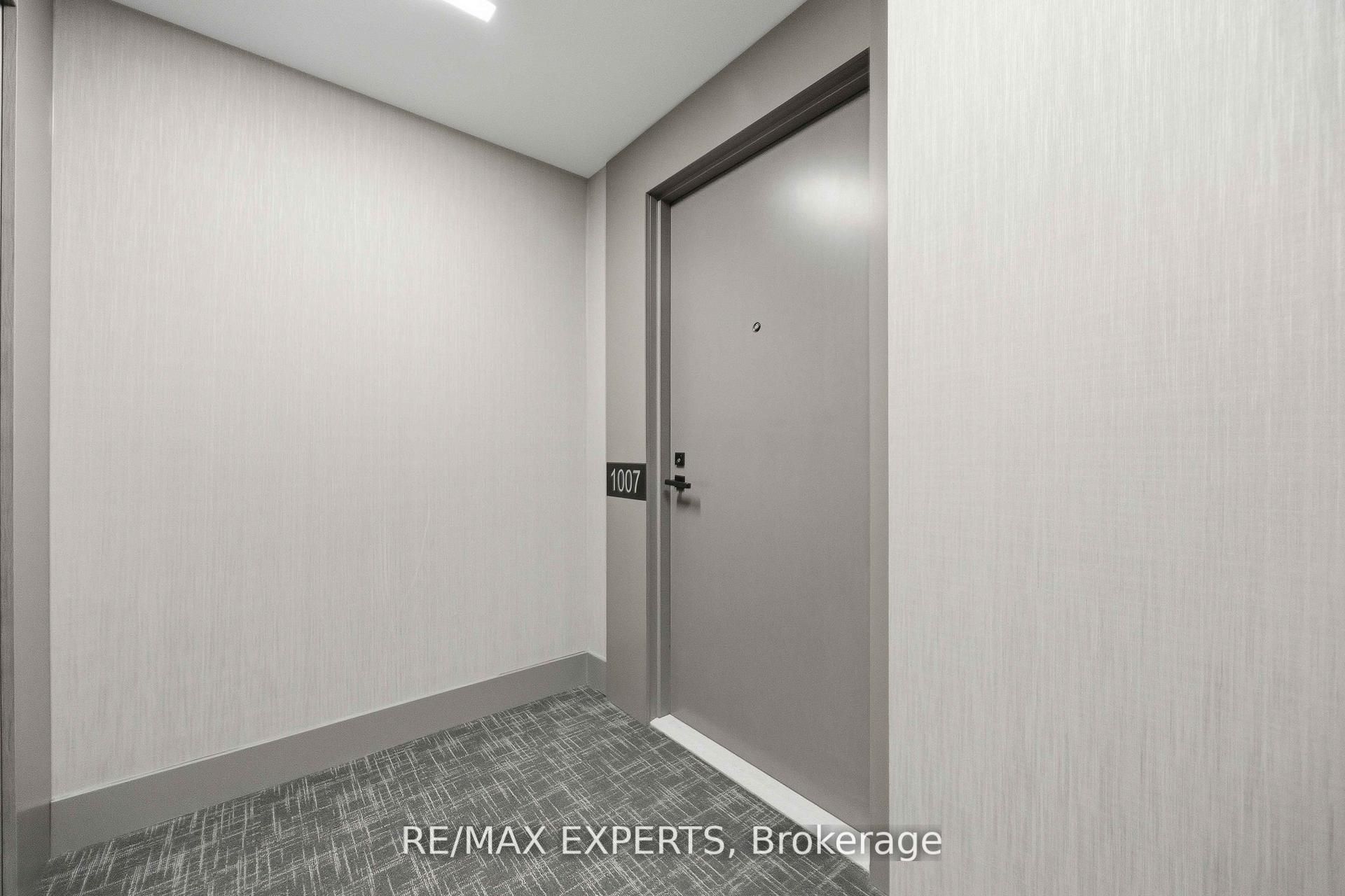 223 St Clair Avenue W 1007, Toronto, ON M4V 0A5 photo 5