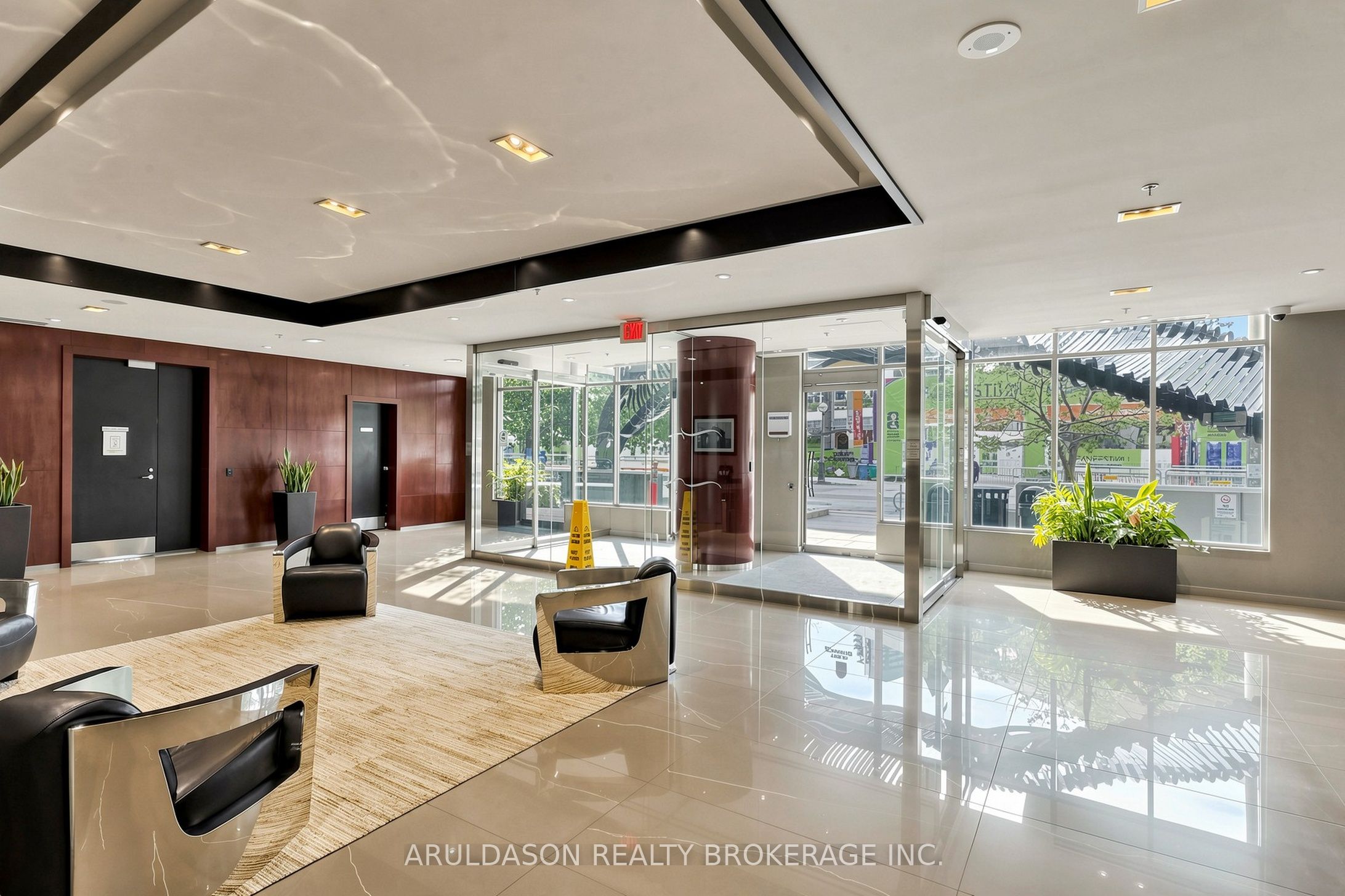 231 Fort York Boulevard 2007, Toronto, ON M5V 1B2 photo 4