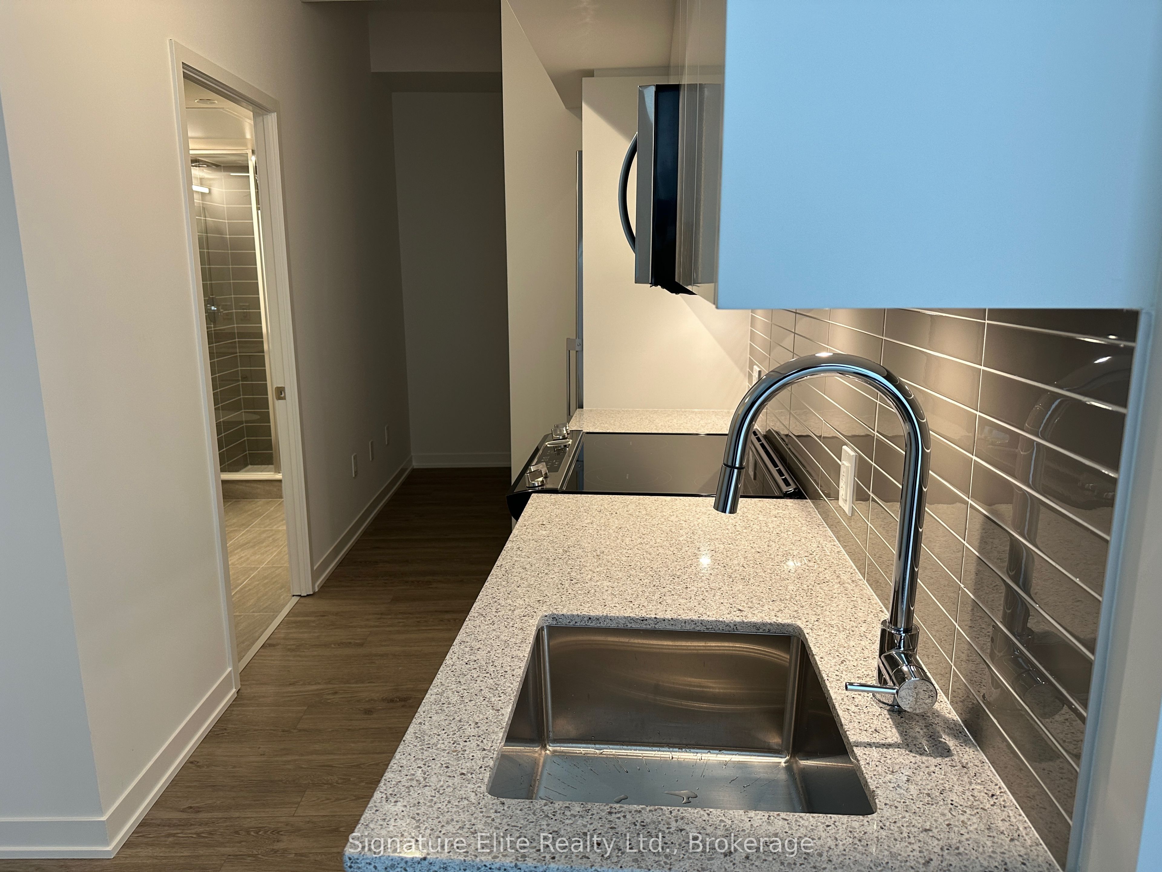 500 Wilson Avenue 522, Toronto, ON M3H 0E5 photo 5