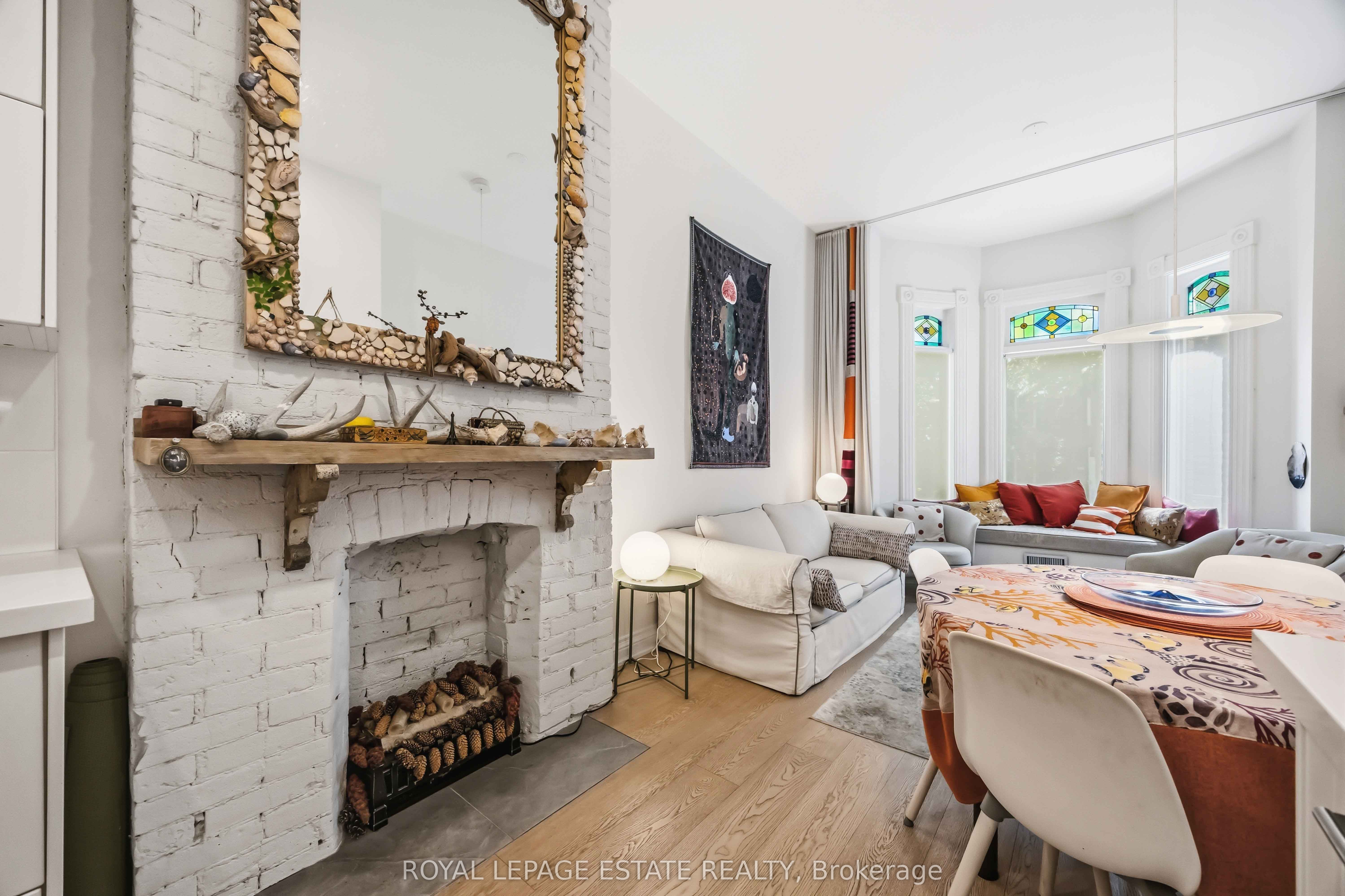 100 Seaton Street MAIN, Toronto, ON M5A 2T3