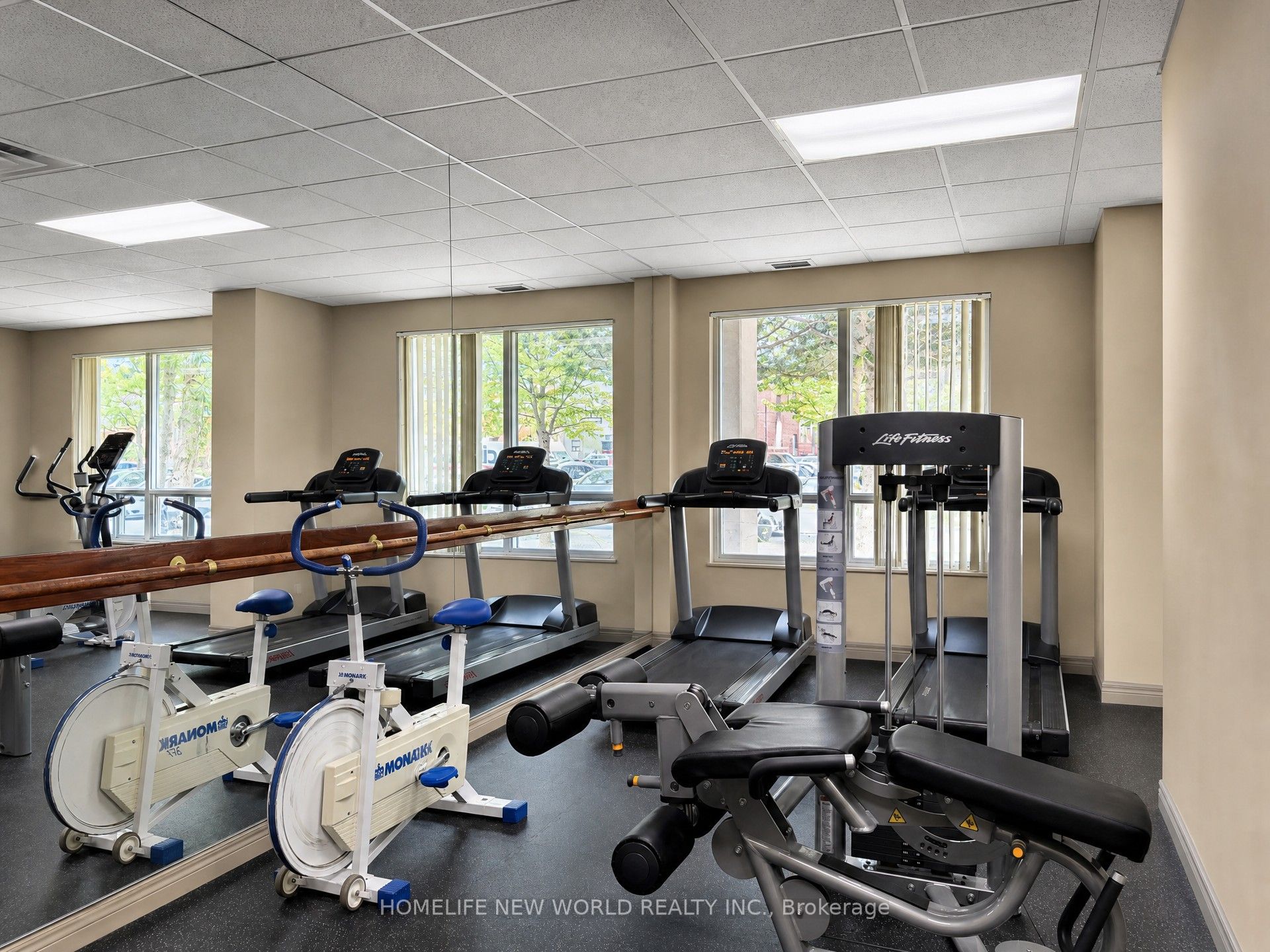 28 Empress Avenue 506, Toronto, ON M2N 6Z7 photo 5