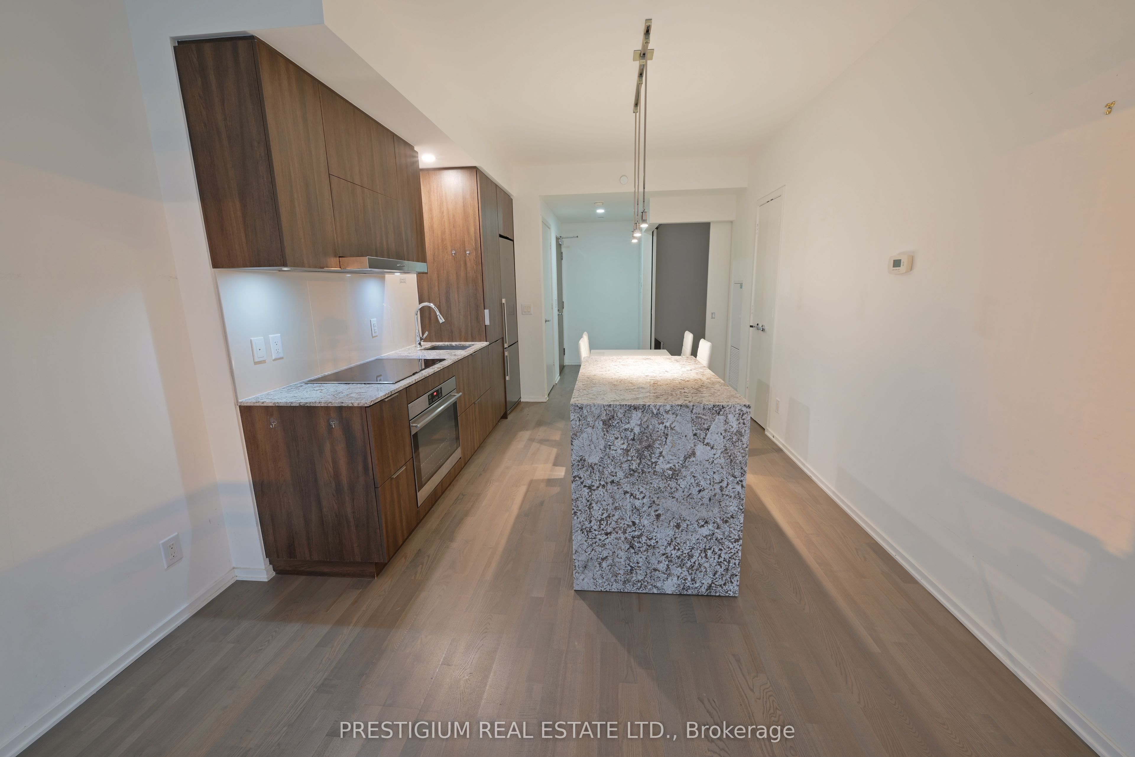 1 Bloor Street E 2609, Toronto, ON M4W 0A8 photo 3
