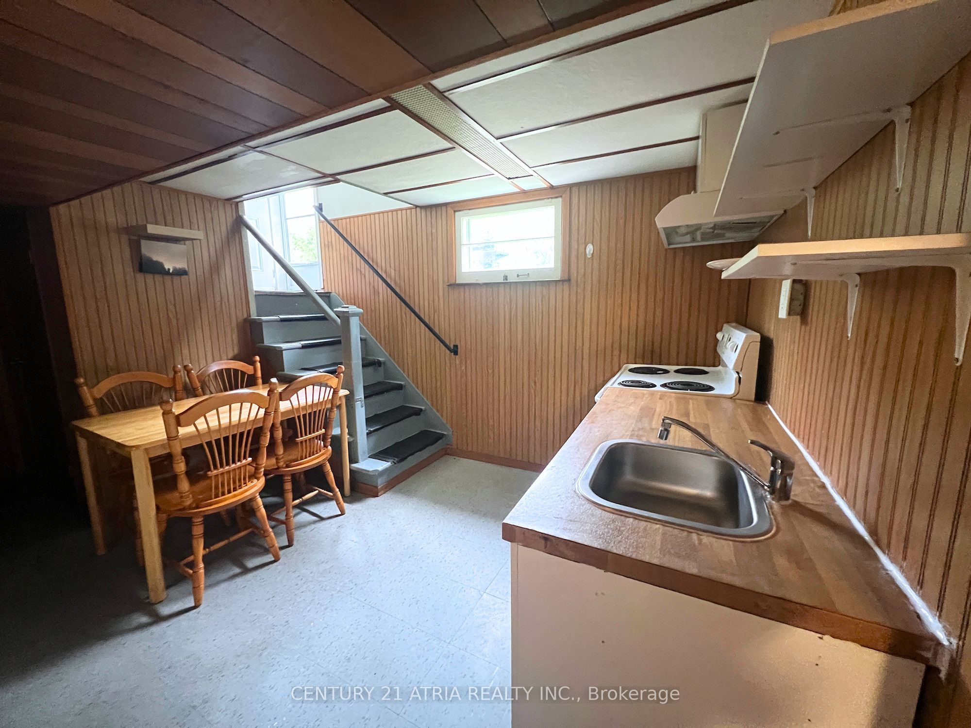 209 Hendon Avenue Bsmt, Toronto, ON M2M 1A9 photo 4