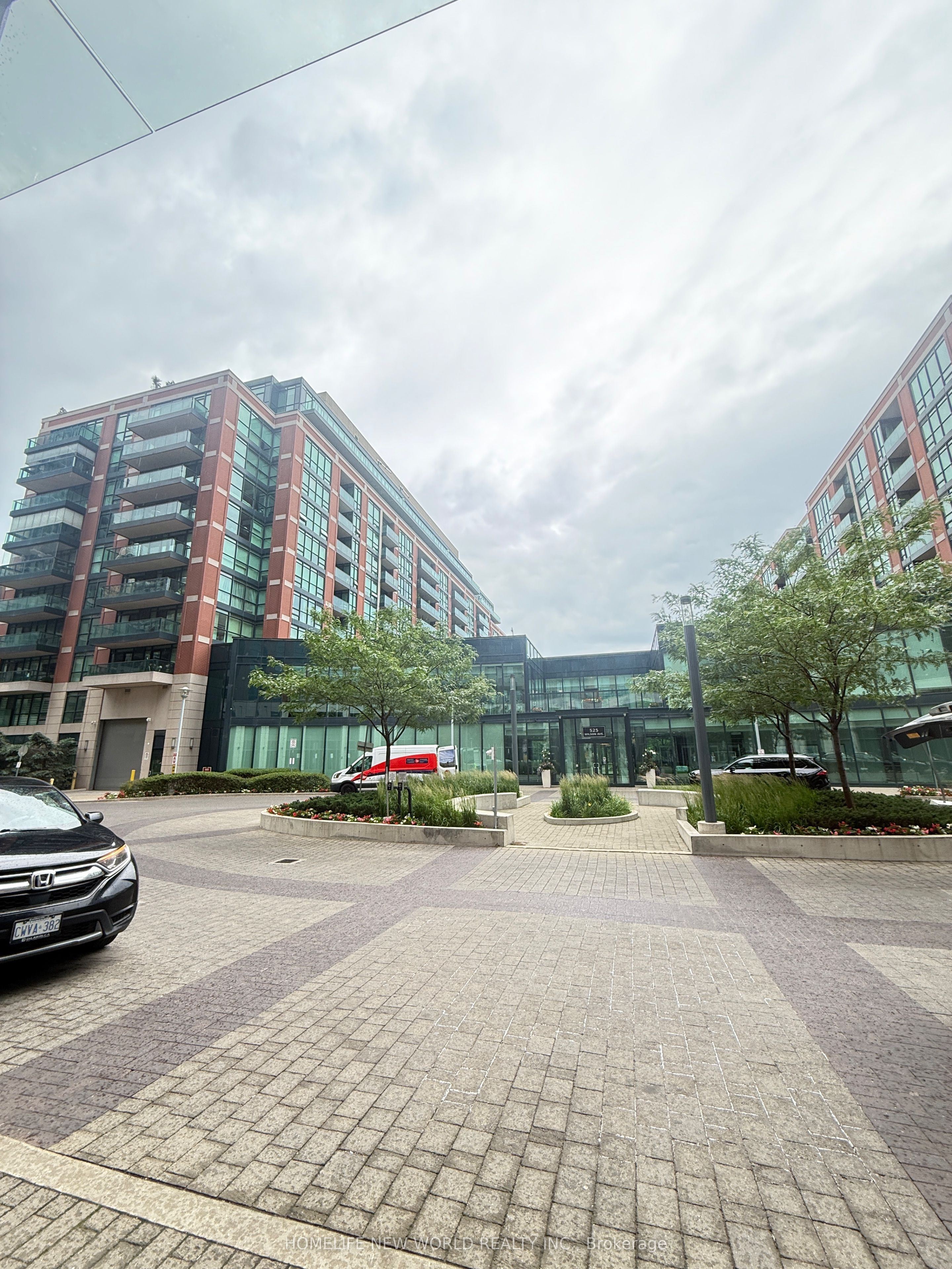 525 Wilson Avenue 343, Toronto, ON M3H 0A7 photo 3