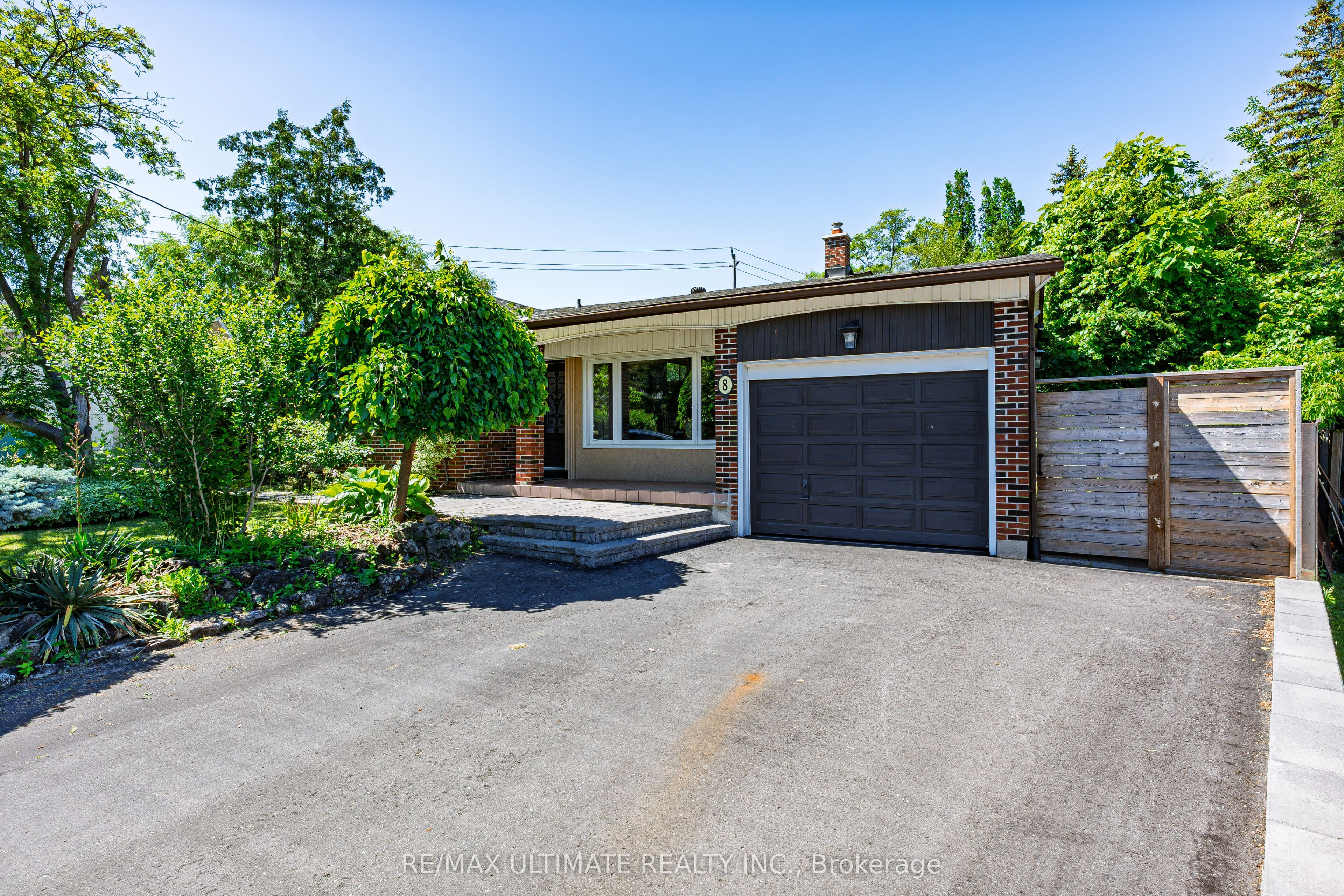 8 Nordic Place, Toronto, ON M3A 2H9 photo 2
