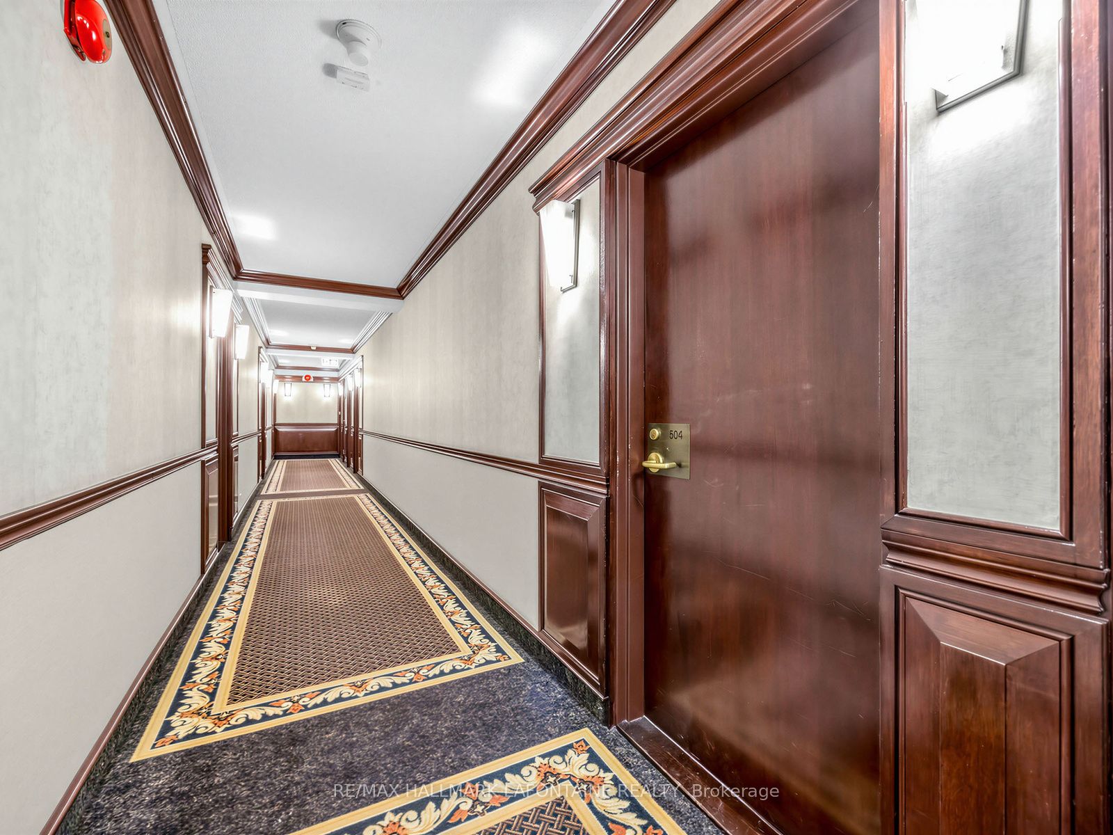 88 Charles Street E 504, Toronto, ON M4Y 2W7 photo 4