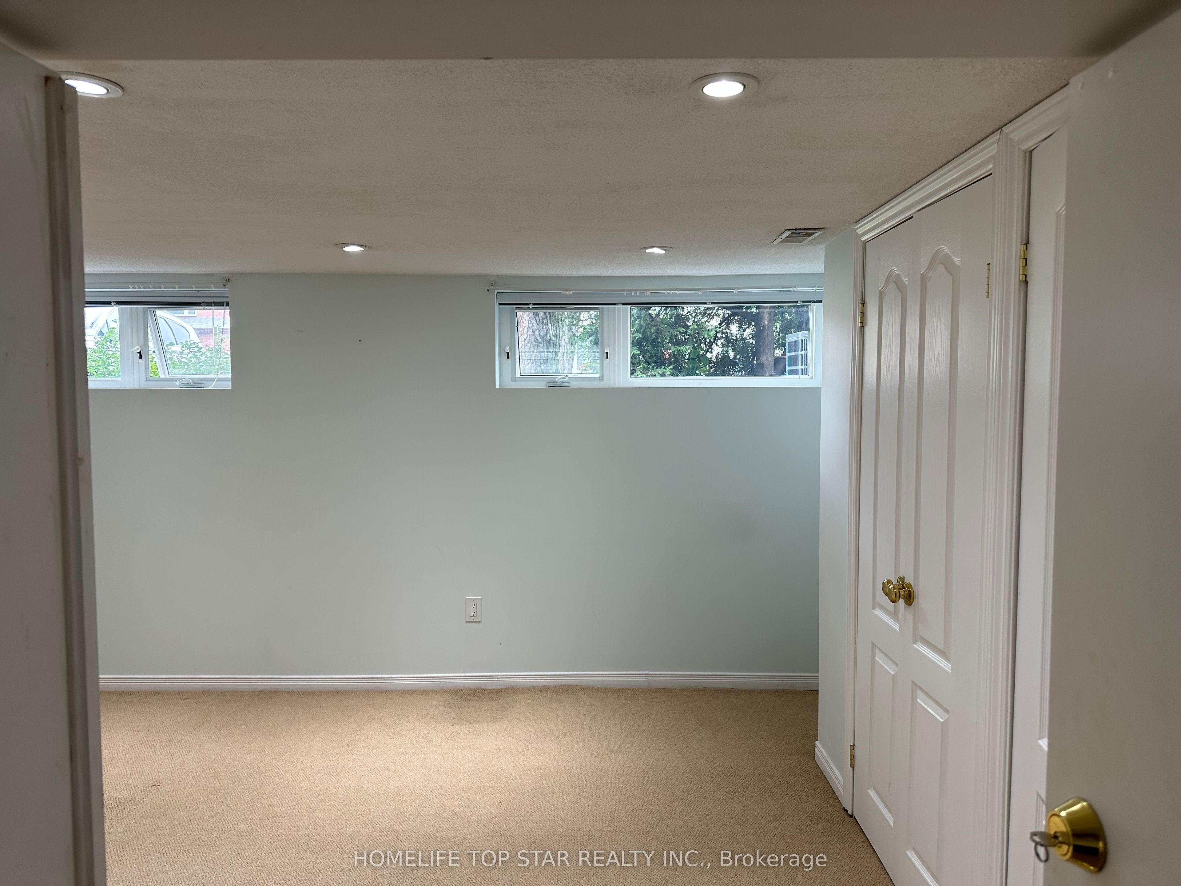 209 W Connaught Avenue Basement, Toronto, ON M2M 1H6 photo 3