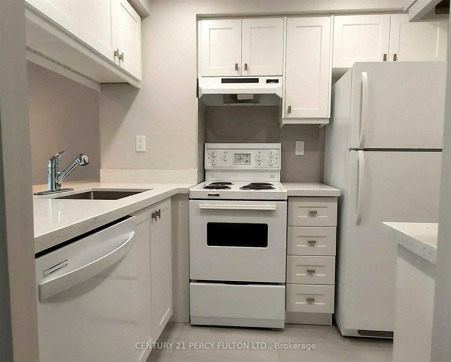 736 Bay Street 1512, Toronto, ON M5G 2M4 photo 3