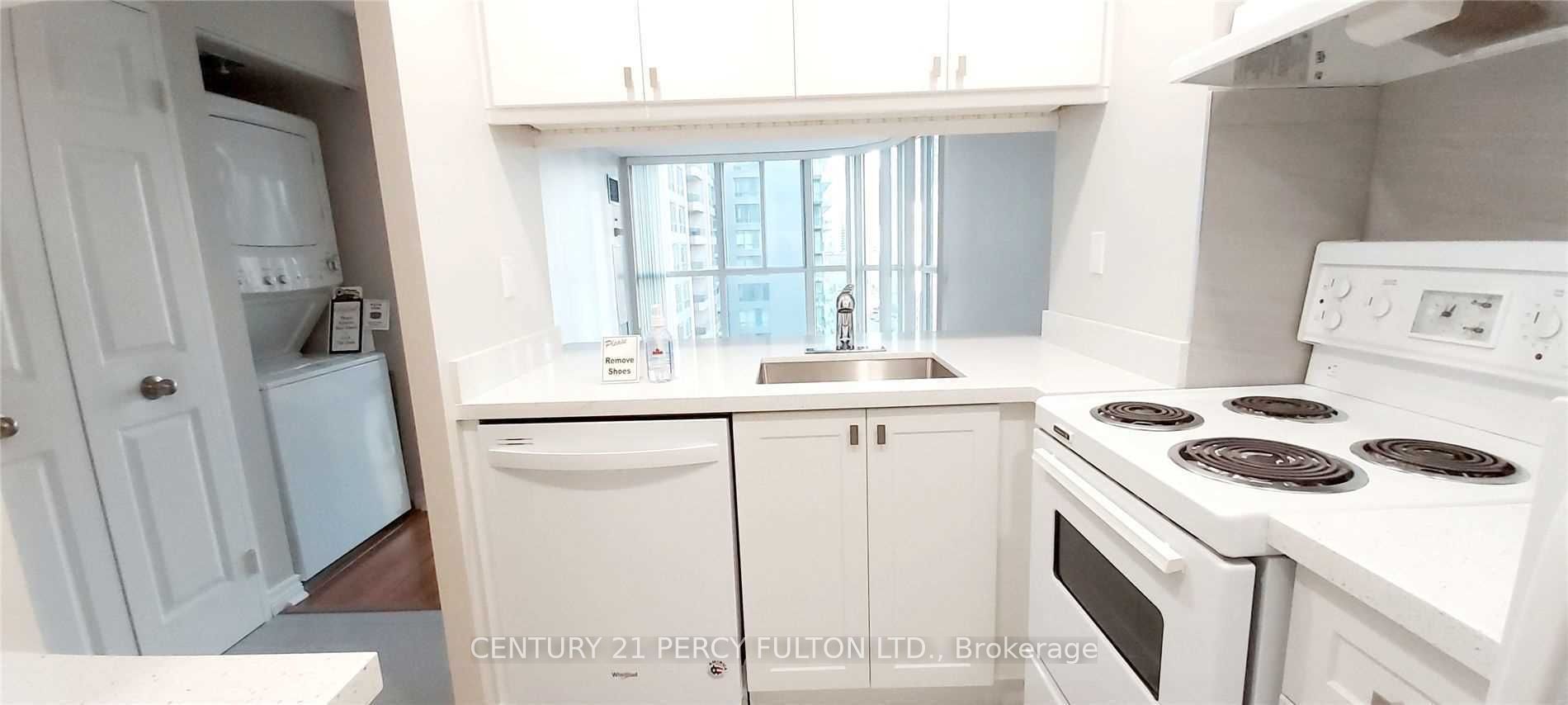 736 Bay Street 1512, Toronto, ON M5G 2M4 photo 5