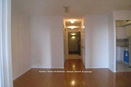 55 Centre Avenue 1905, Toronto, ON M5G 1R4 photo 5