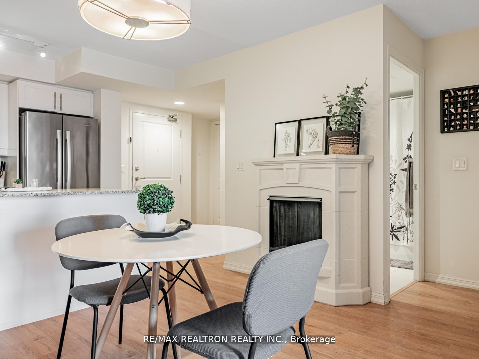 85 East Liberty Street 716, Toronto, ON M6K 3R4 photo 4