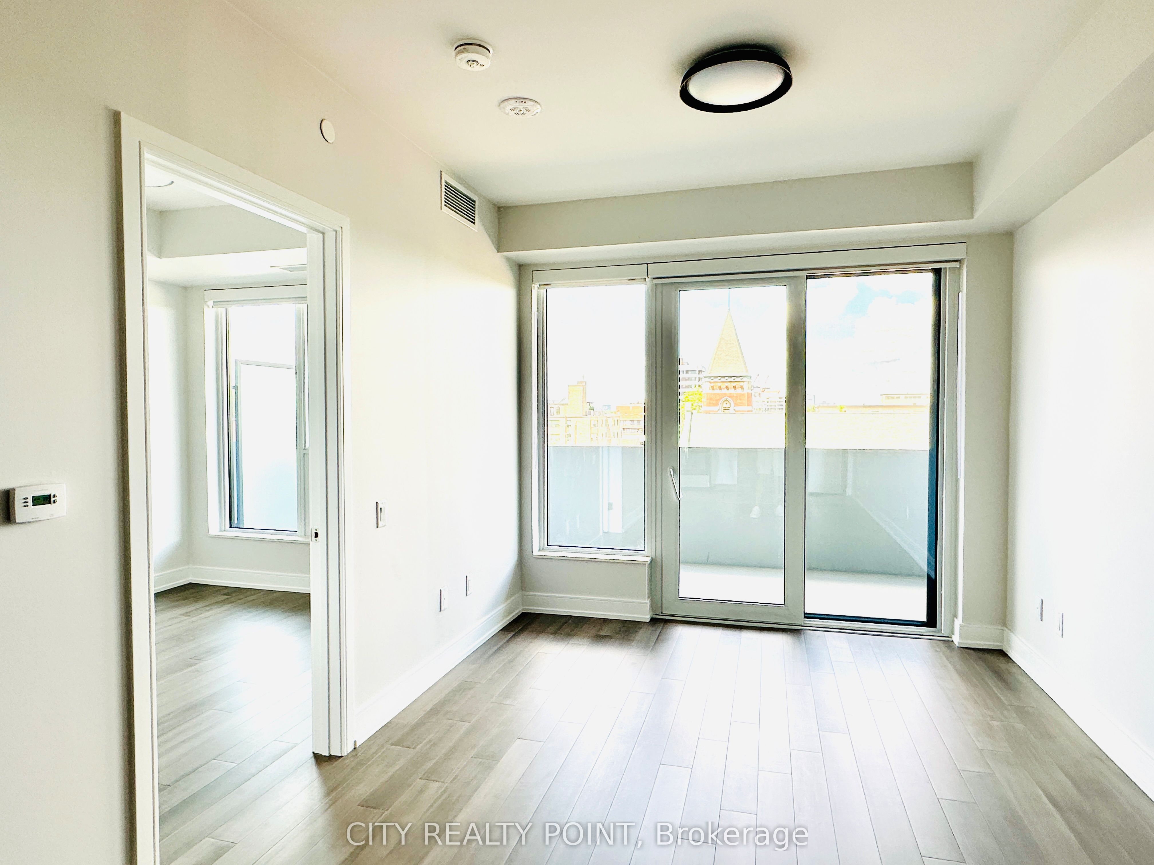 2525 Bathurst Street 510, Toronto, ON M6B 2Y9 photo 5