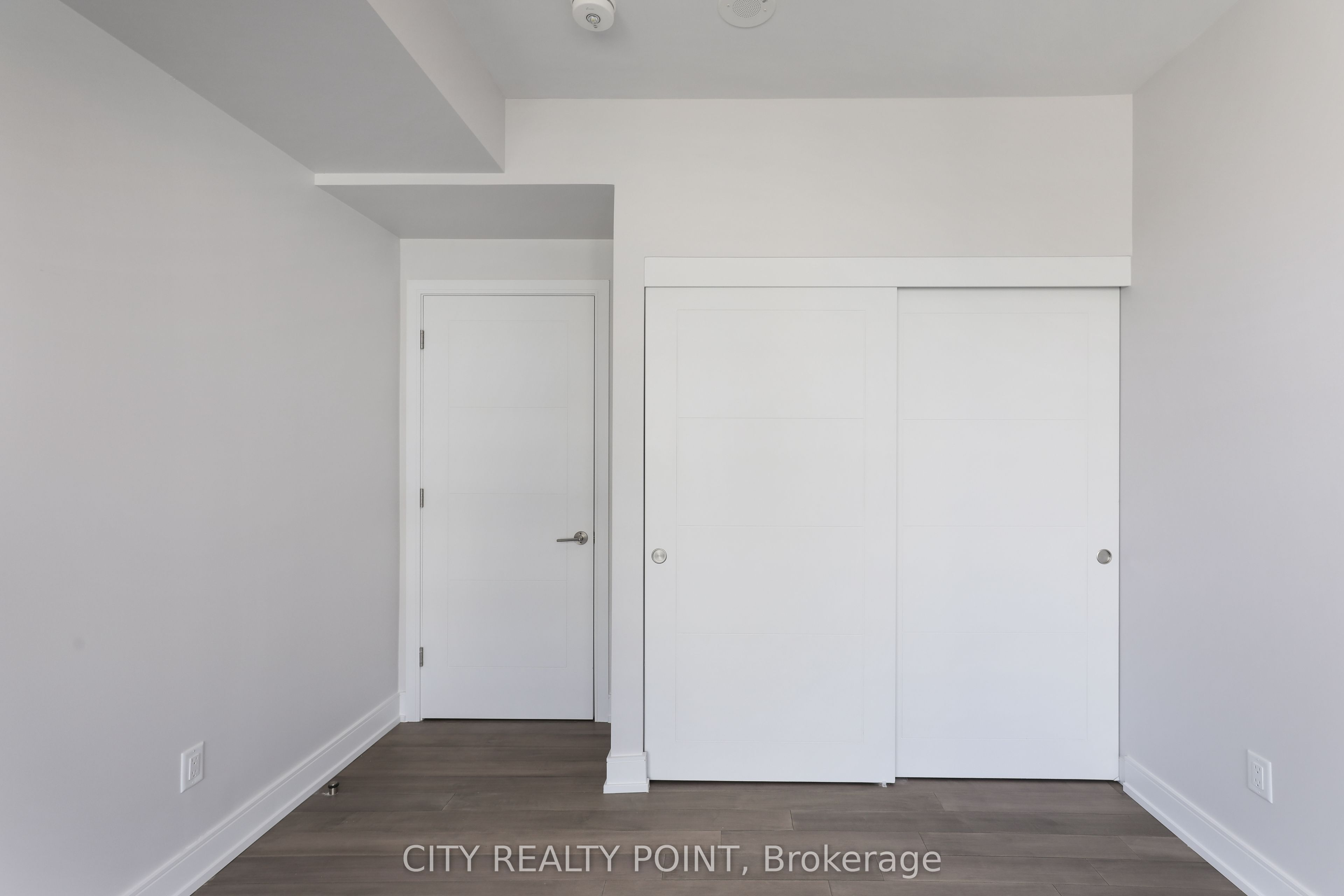 2525 Bathurst Street 1104, Toronto, ON M6B 2Y9 photo 3