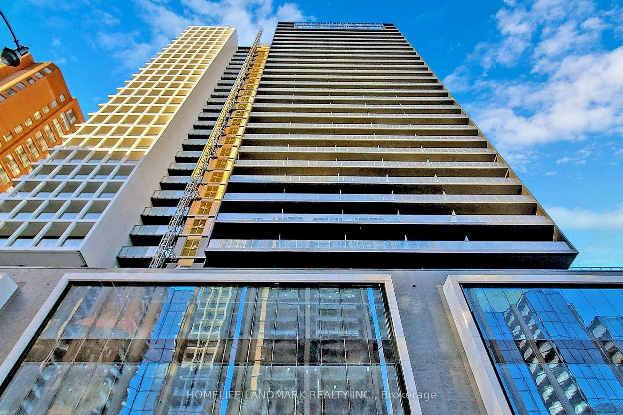 20 Edward Street 616, Toronto, ON M5G 0C5 photo 4